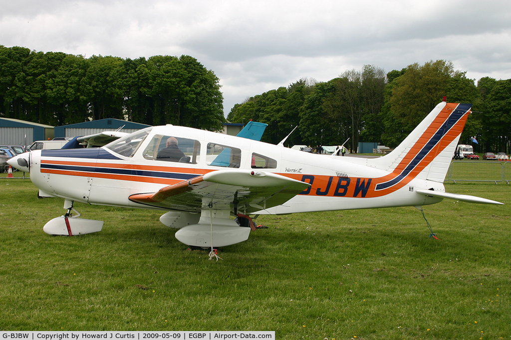 G-BJBW, 1981 Piper PA-28-161 Cherokee Warrior II C/N 28-8116280, At the Great Vintage Flying Weekend. Privately owned.