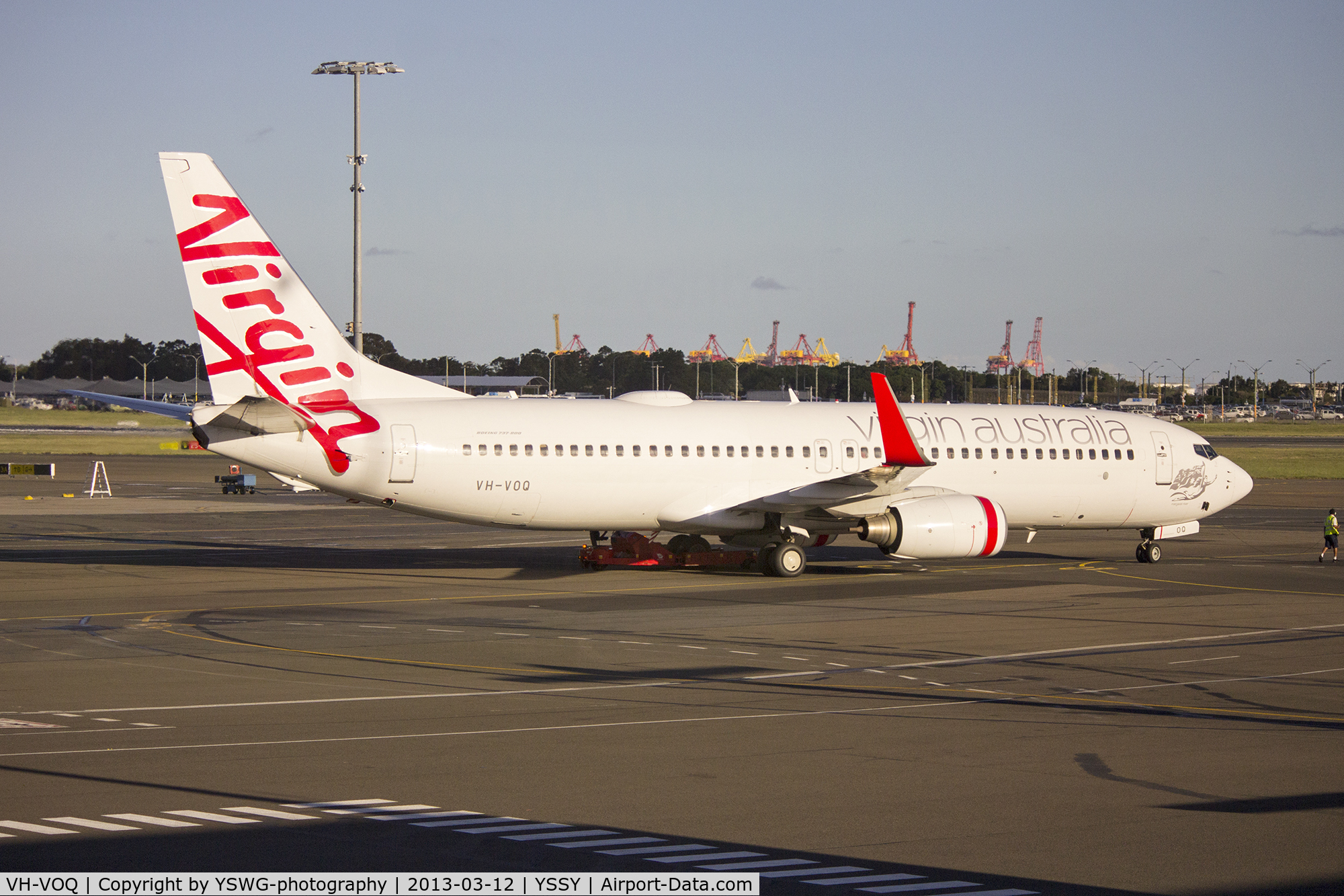 VH-VOQ, 2003 Boeing 737-8FE C/N 33798, Virgin Australia (VH-VOQ) Boeing 737-8FE at Sydney Airport.