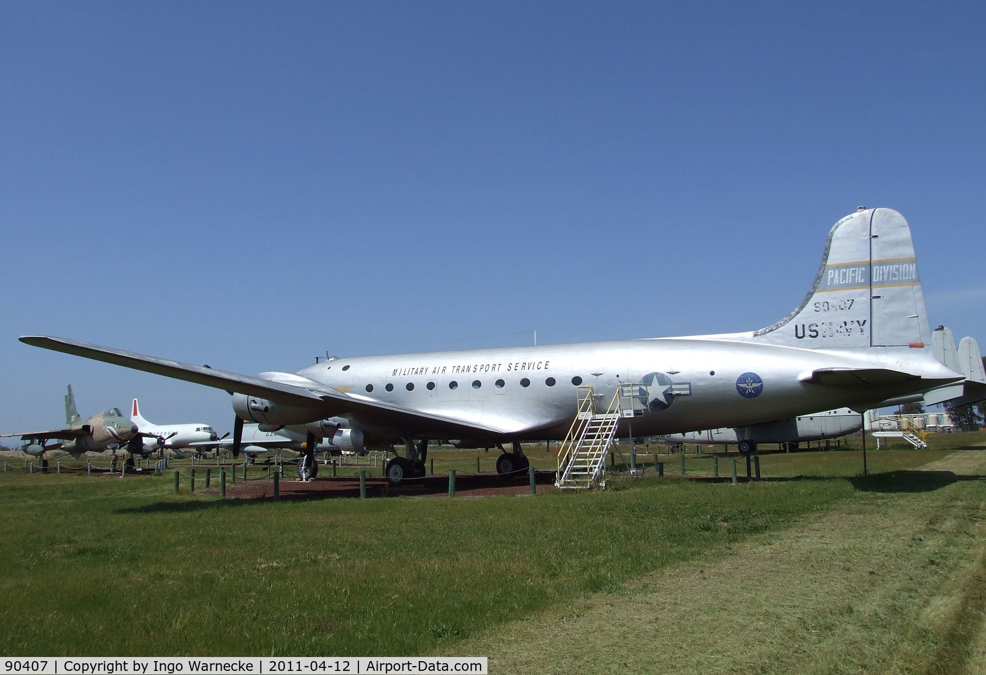 90407, Douglas C-54E Skymaster (DC-4) C/N 27359/DO305, Douglas R5D-4 (C-54E) Skymaster at the Castle Air Museum, Atwater CA