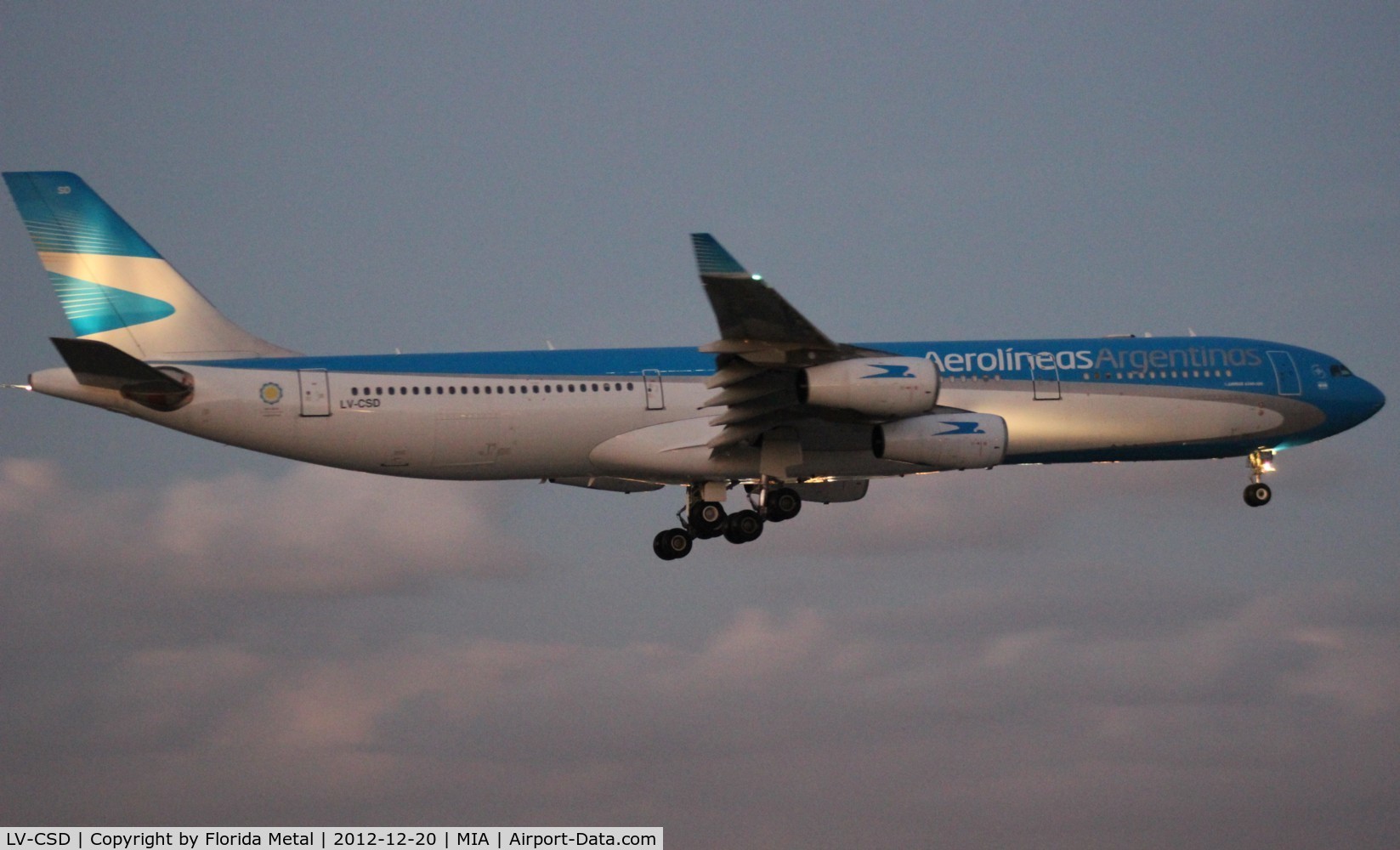 LV-CSD, 1996 Airbus A340-313X C/N 123, Aerolineas Argentinas A340-300