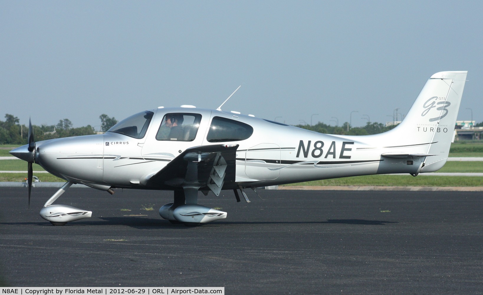 N8AE, 2008 Cirrus SR22 C/N 2999, Cirrus SR22