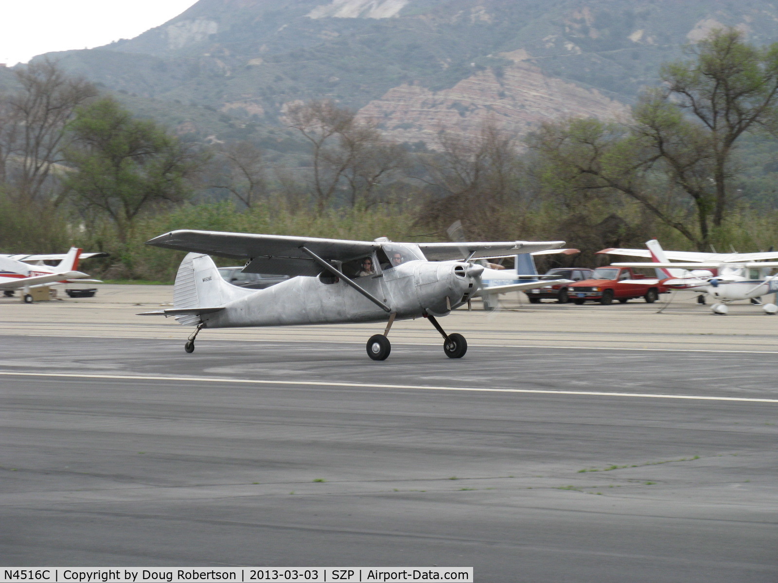 N4516C, 1952 Cessna 170B C/N 25460, 1952 Cessna 170B, Continental C145 145 Hp, landing roll Rwy 22