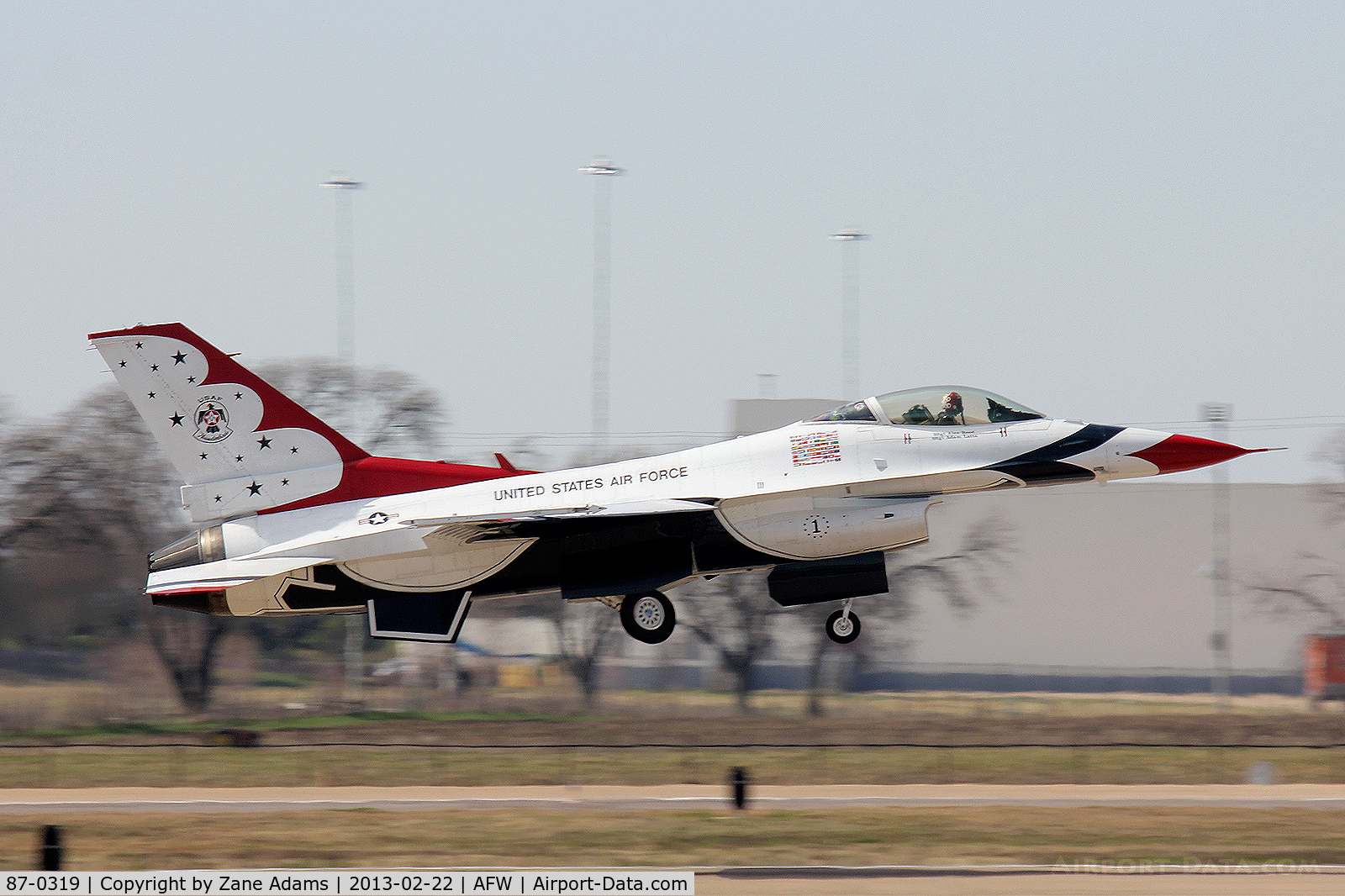 87-0319, 1987 General Dynamics F-16C Fighting Falcon C/N 5C-580, USAF Thunderbird departing Alliance Airport - Fort Worth, TX