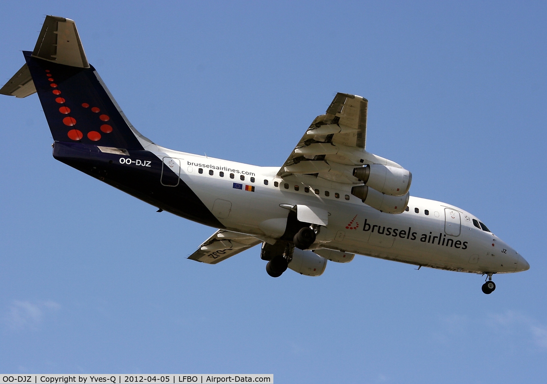 OO-DJZ, 1997 British Aerospace Avro 146-RJ85 C/N E.2305, BAe Avro RJ85, on final  rwy 32L, Toulouse Blagnac Airport (LFBO-TLS)