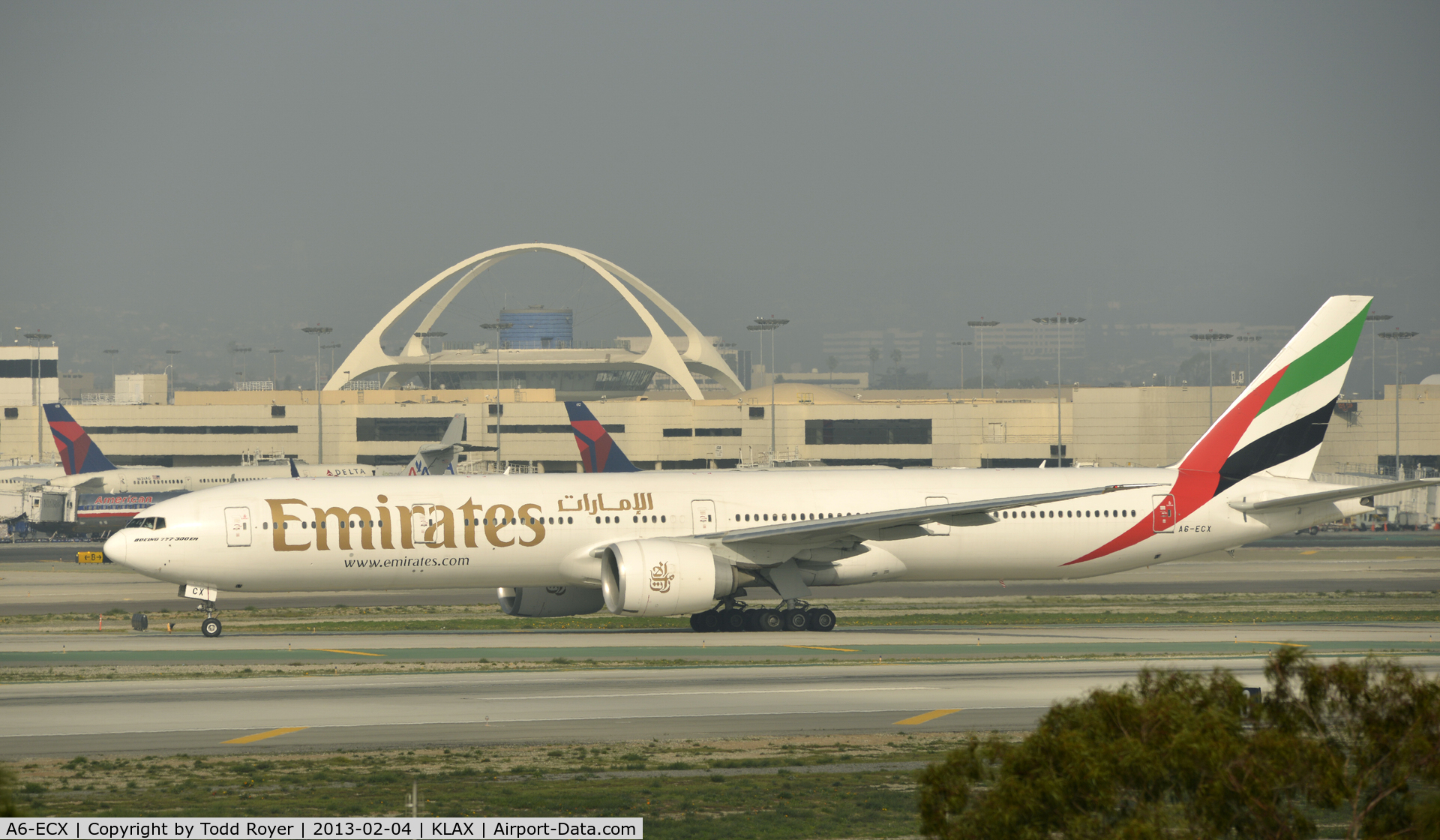 A6-ECX, 2009 Boeing 777-31H/ER C/N 38982, Taxiing to gate at LAX