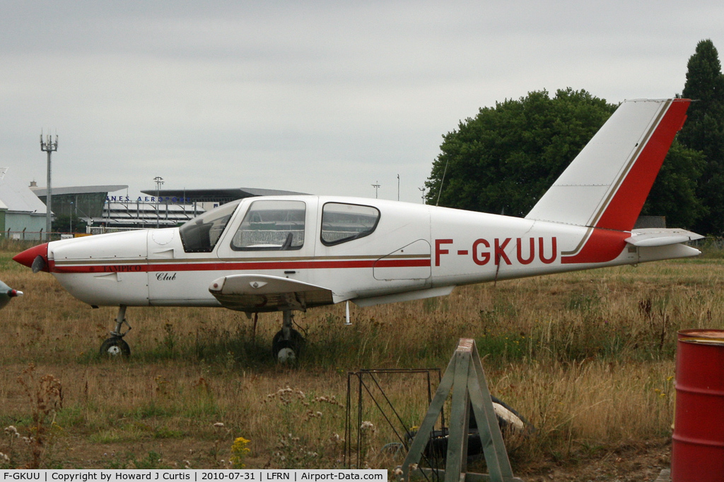 F-GKUU, Socata TB-9 C/N 1182, Privately owned.
