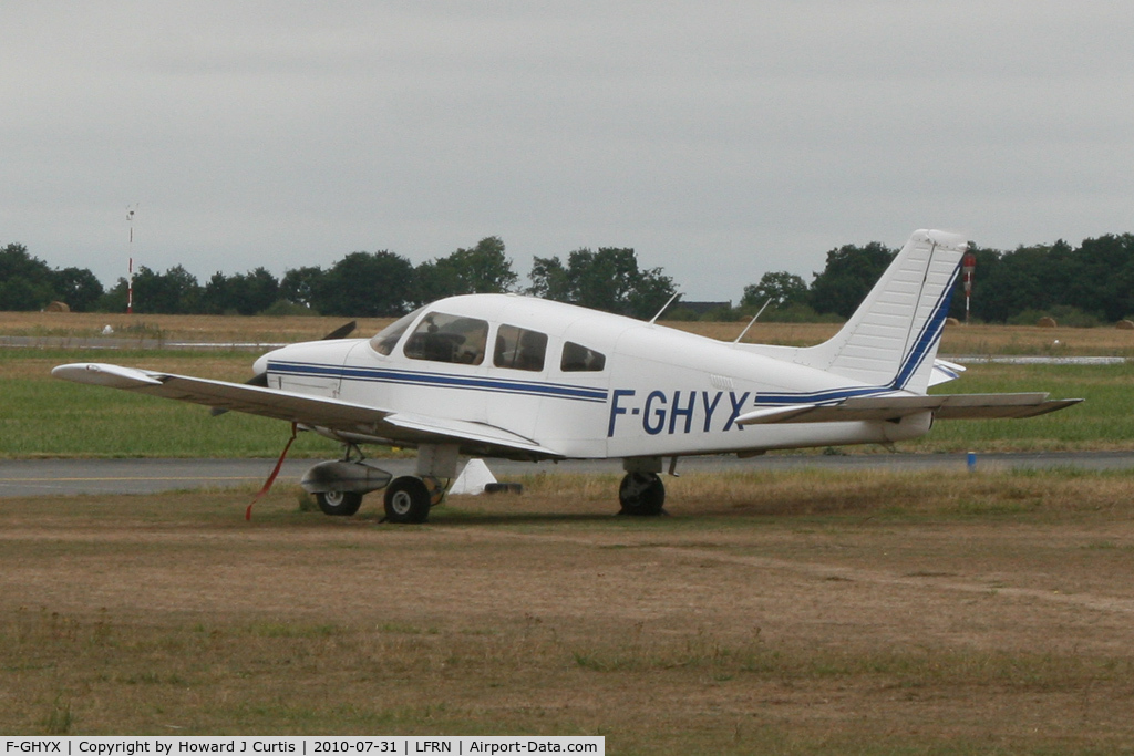 F-GHYX, Piper PA-28-181 Archer C/N 28-8190101, Privately owned.