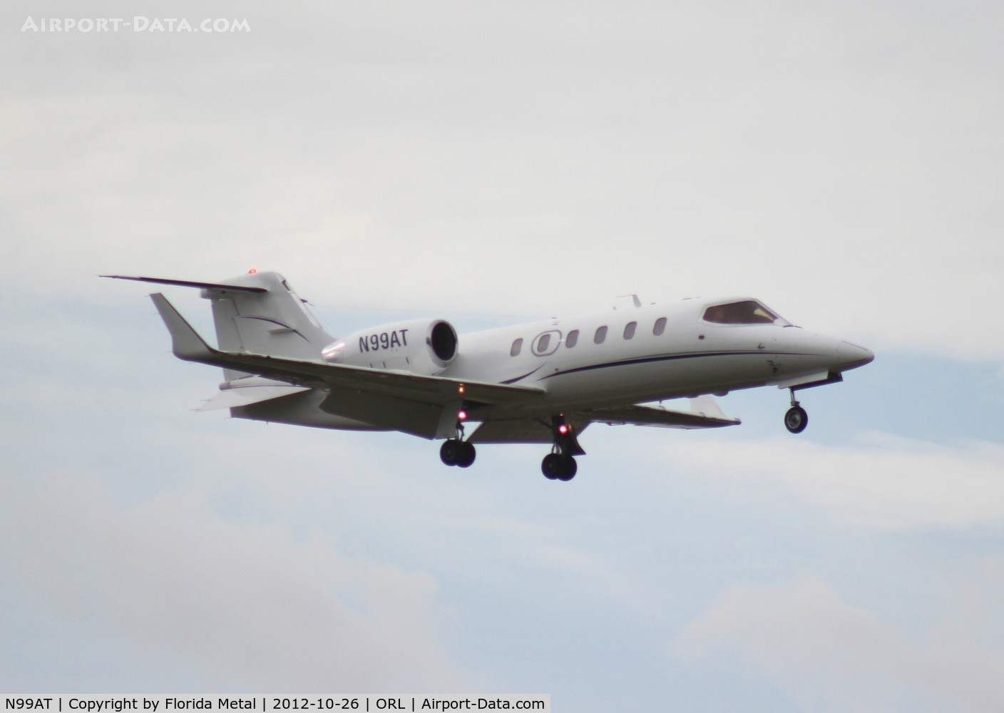 N99AT, 2000 Learjet 31A C/N 31A-202, Lear 31A at NBAA