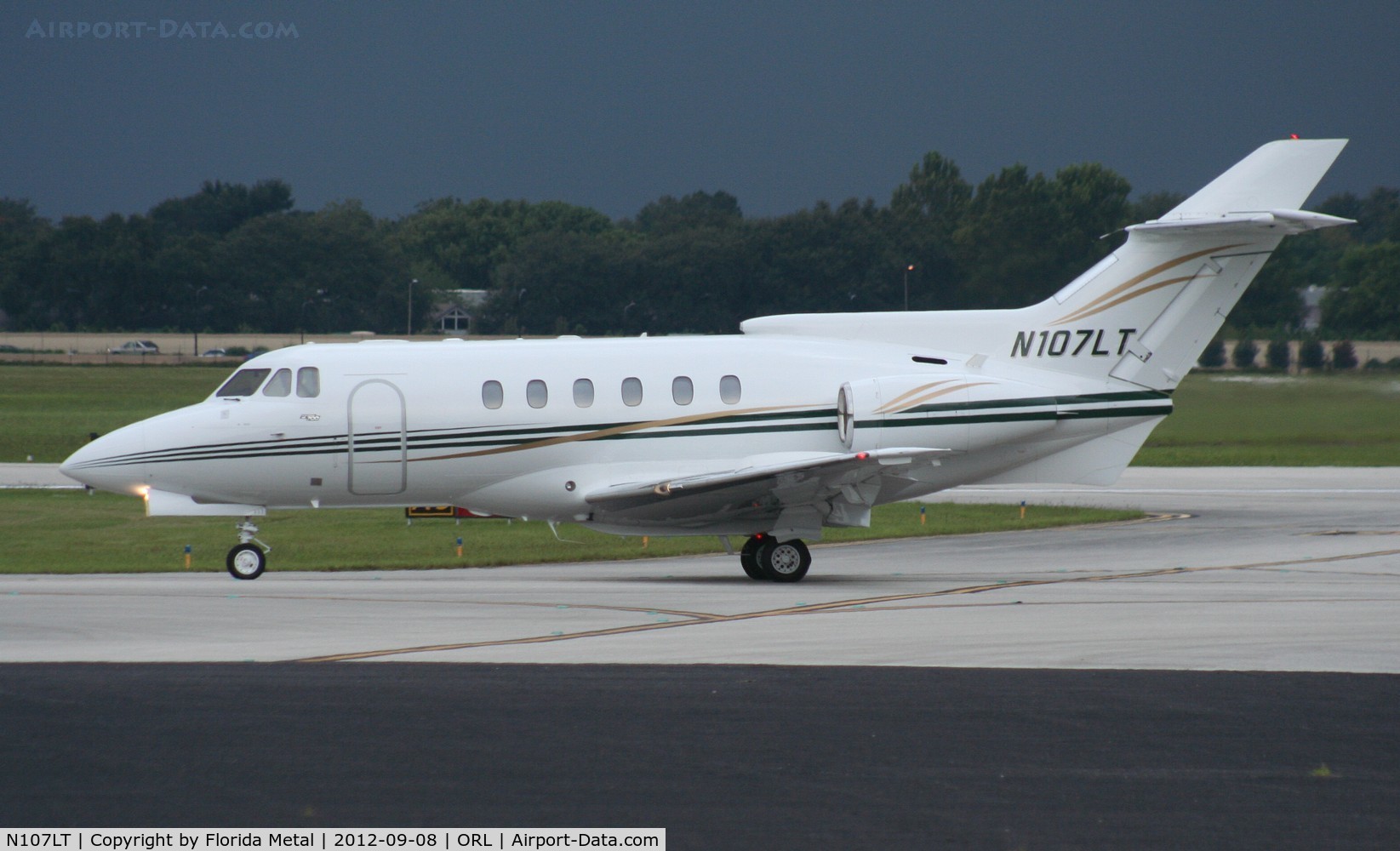 N107LT, 1981 British Aerospace HS.125-700A C/N 257146/NA0301, BAE HS700A with arriving storms