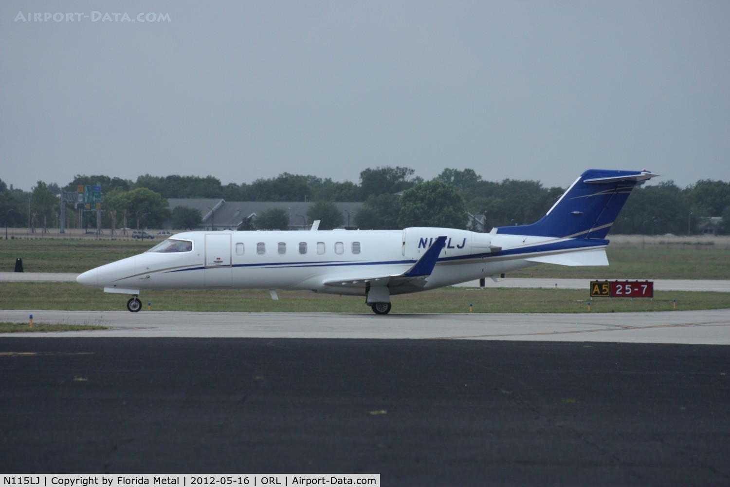 N115LJ, Learjet Inc 45 C/N 2115, Lear 40