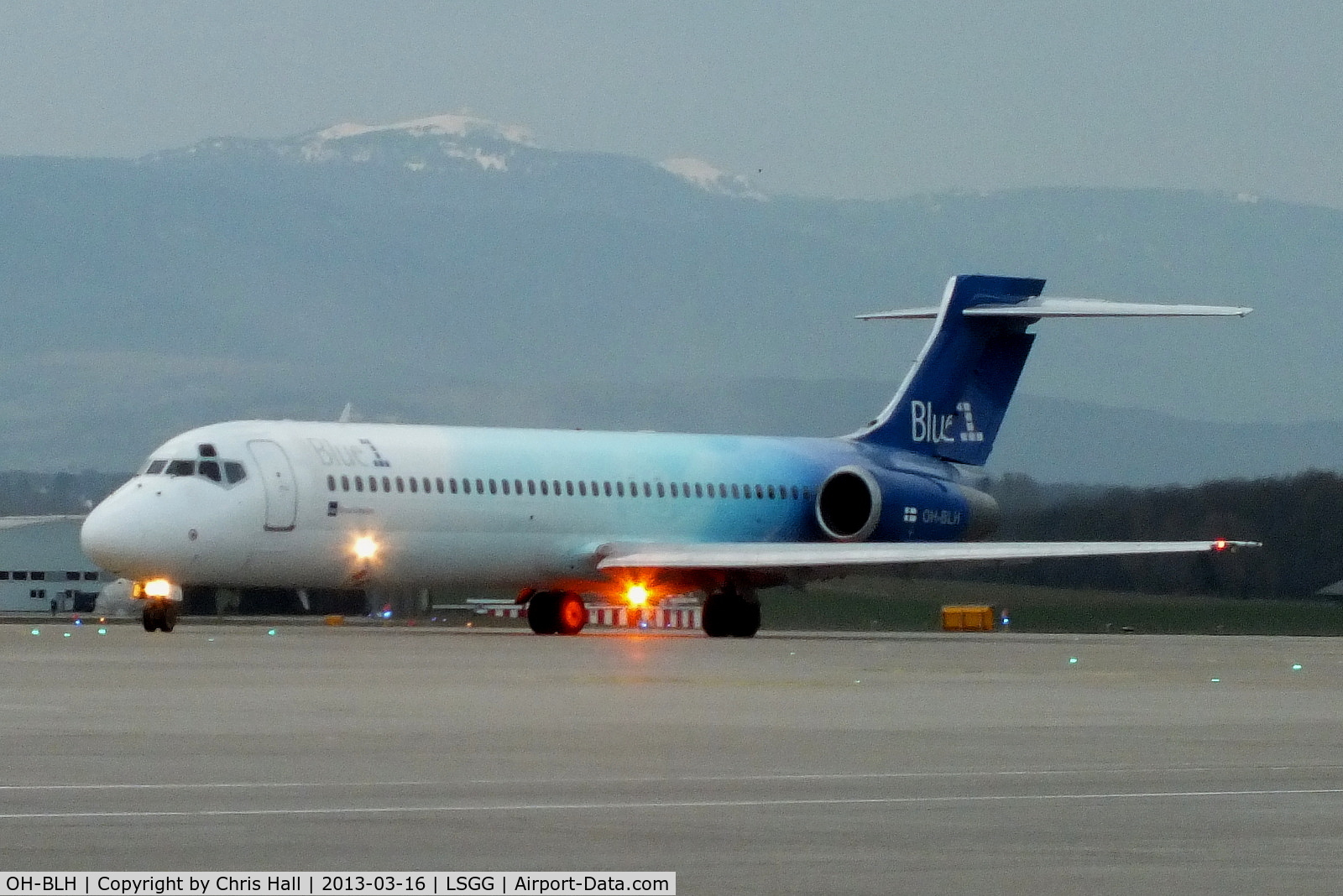OH-BLH, 2000 Boeing 717-2CM C/N 55060, Blue1
