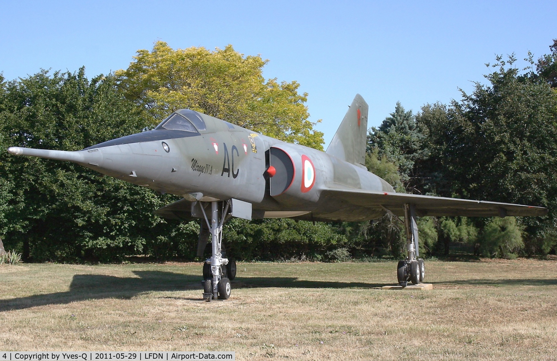 4, Dassault Mirage IVA C/N 4, Dassault Mirage IV A (cn 4/AC), Rochefort-St Agnant AFB Static Display (LFDN-RCO)