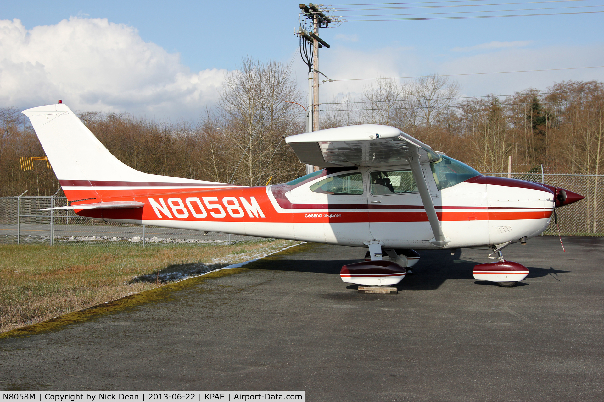 N8058M, 1976 Cessna 182P Skylane C/N 18264534, KPAE/PAE