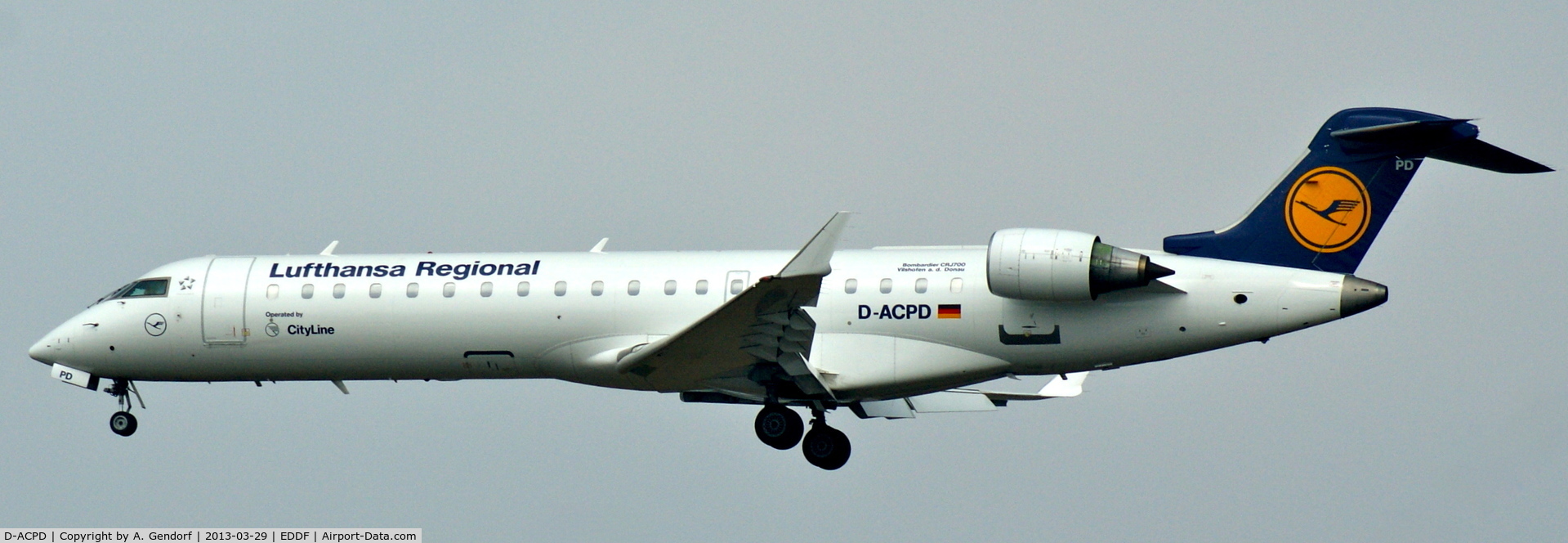 D-ACPD, 2001 Canadair CRJ-701ER (CL-600-2C10) Regional Jet C/N 10015, Lufthansa Regional, on short finals RWY 25L at Frankfurt Int´l (EDDF)