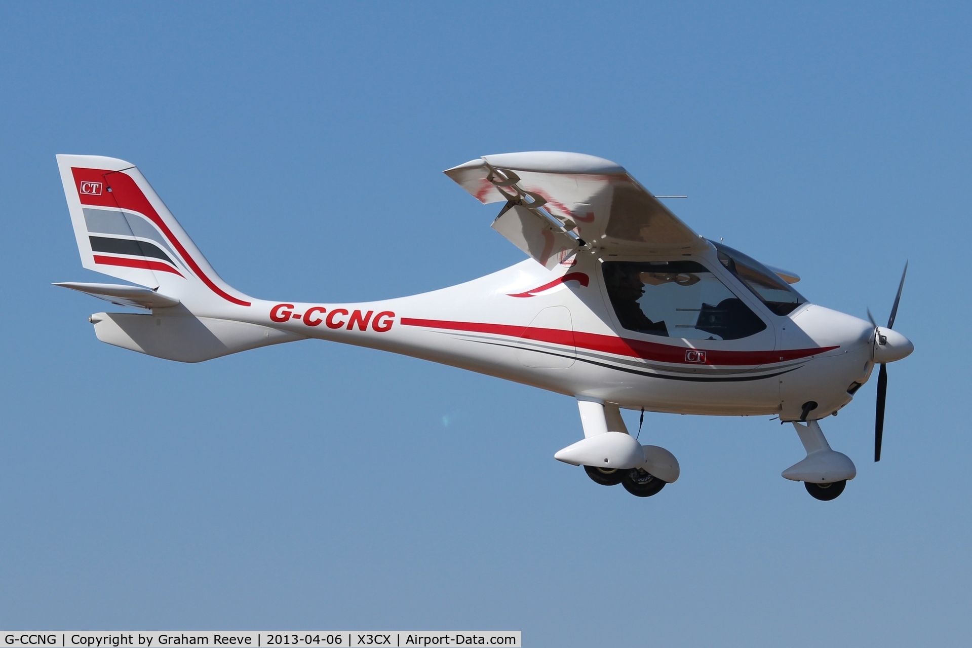 G-CCNG, 2003 Flight Design CT2K C/N 03.06.02.27, On finals to Northrepps.