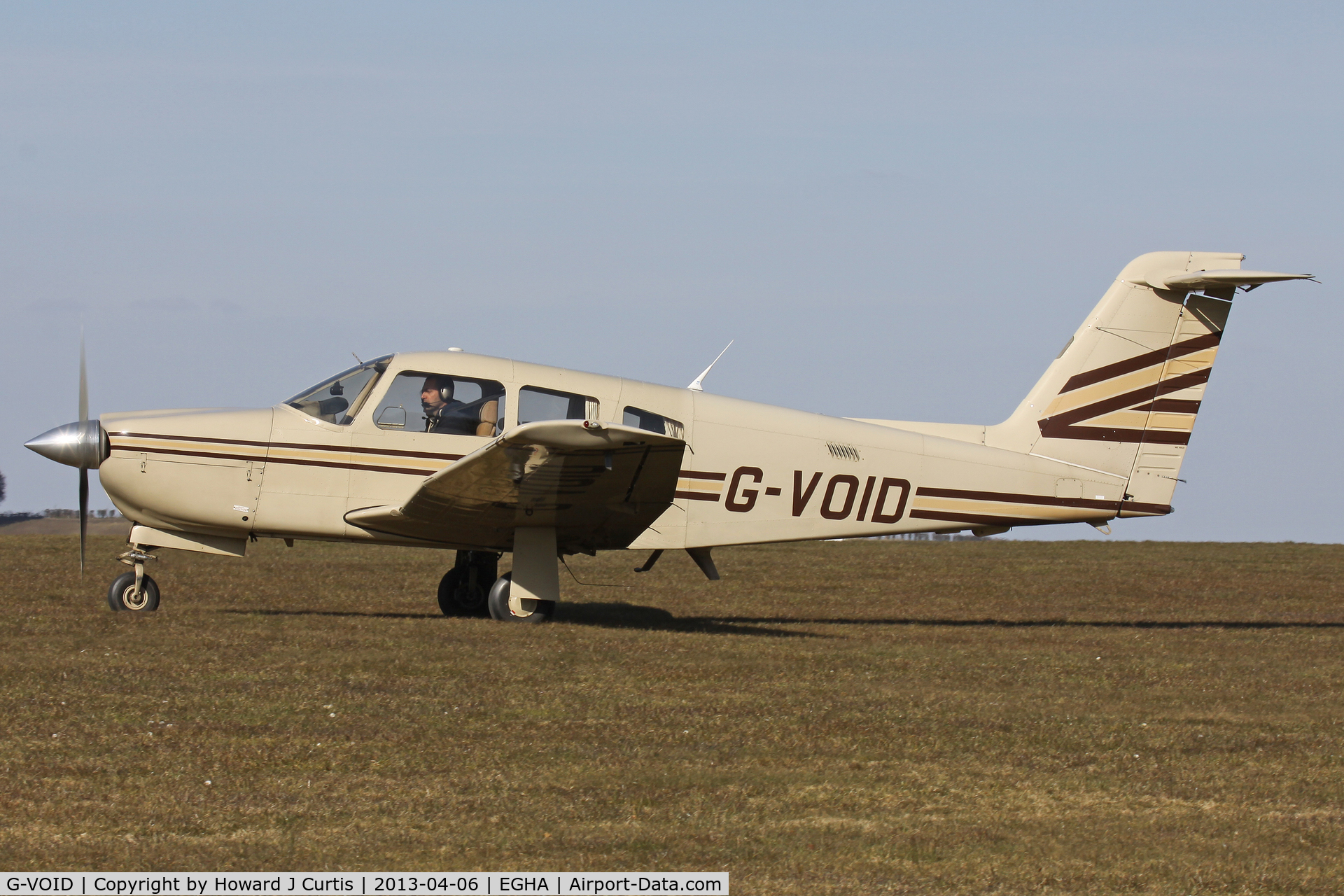 G-VOID, 1981 Piper PA-28RT-201 Arrow IV C/N 28R-8118049, Privately owned.