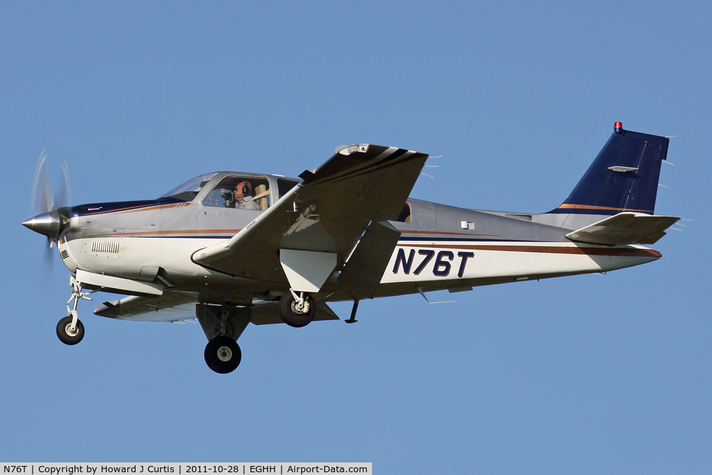 N76T, Hawker Beechcraft Corp G36 Bonanza C/N E-3901, Privately owned.