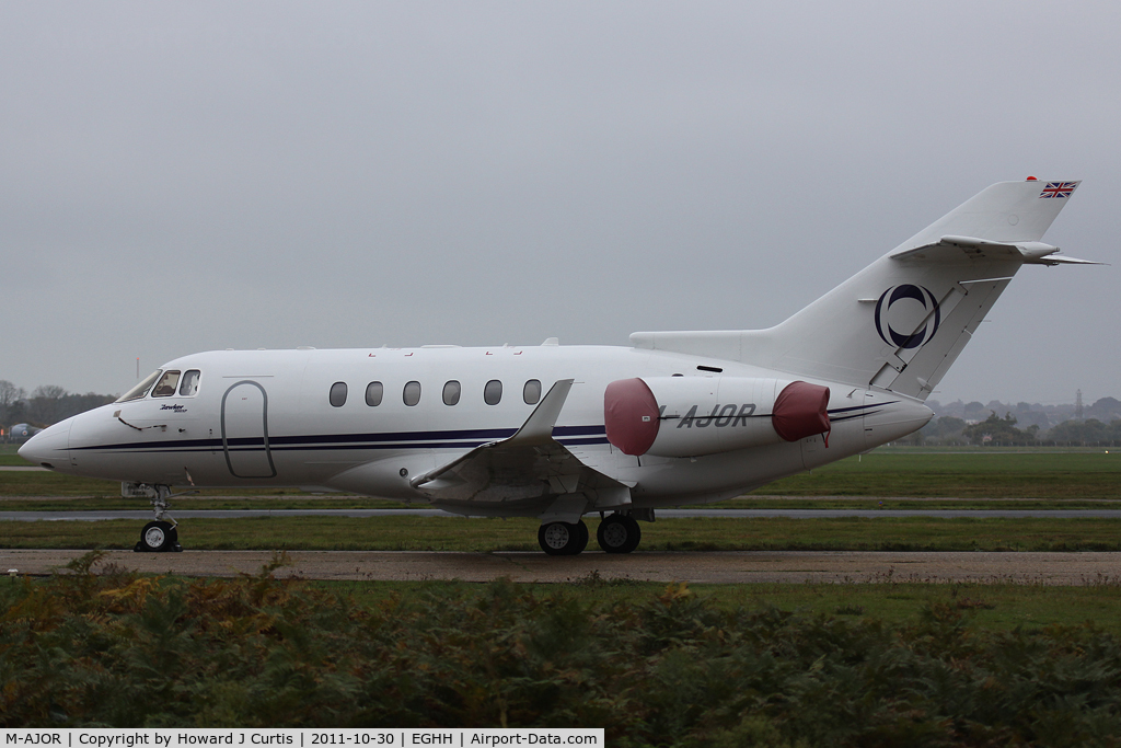 M-AJOR, 2008 Hawker Beechcraft 900XP C/N HA-0058, Corporate. One of a Pair (the other being M-INOR), based here.