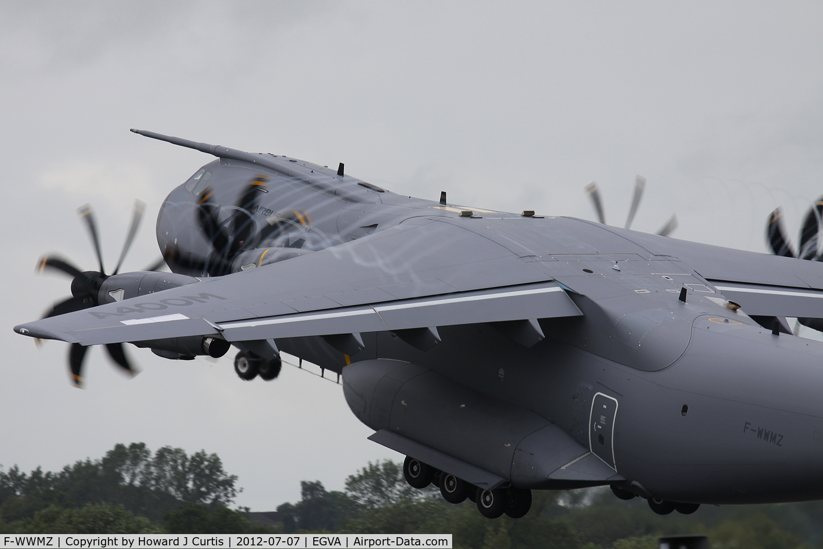 F-WWMZ, 2011 Airbus A400M-180 Atlas C/N 006, Not an Atlas (which is a RAF name only), but an Airbus owned Grizzly. RIAT 2012.