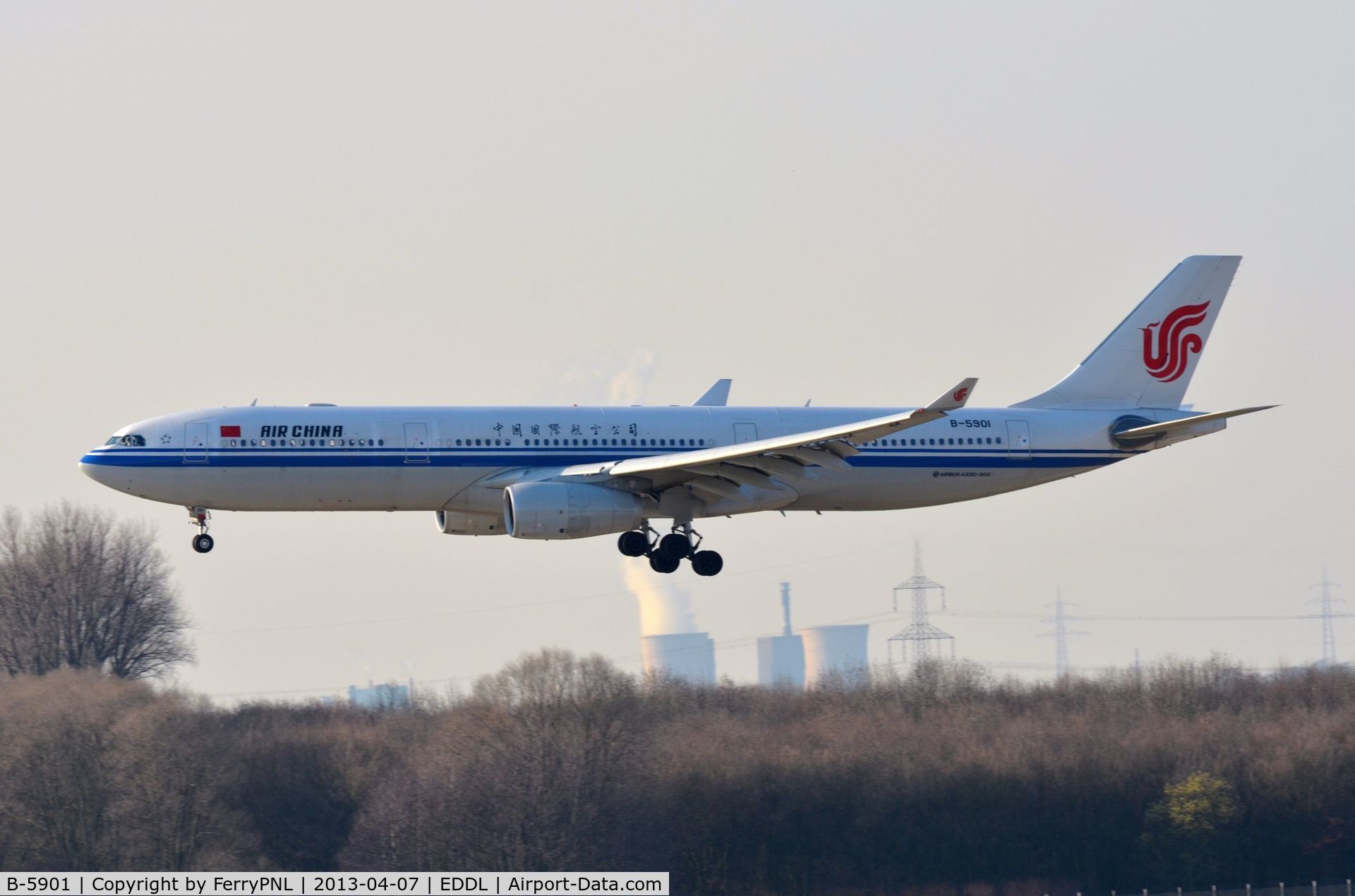 B-5901, 2012 Airbus A330-343X C/N 1353, Air China A333 arriving early evening