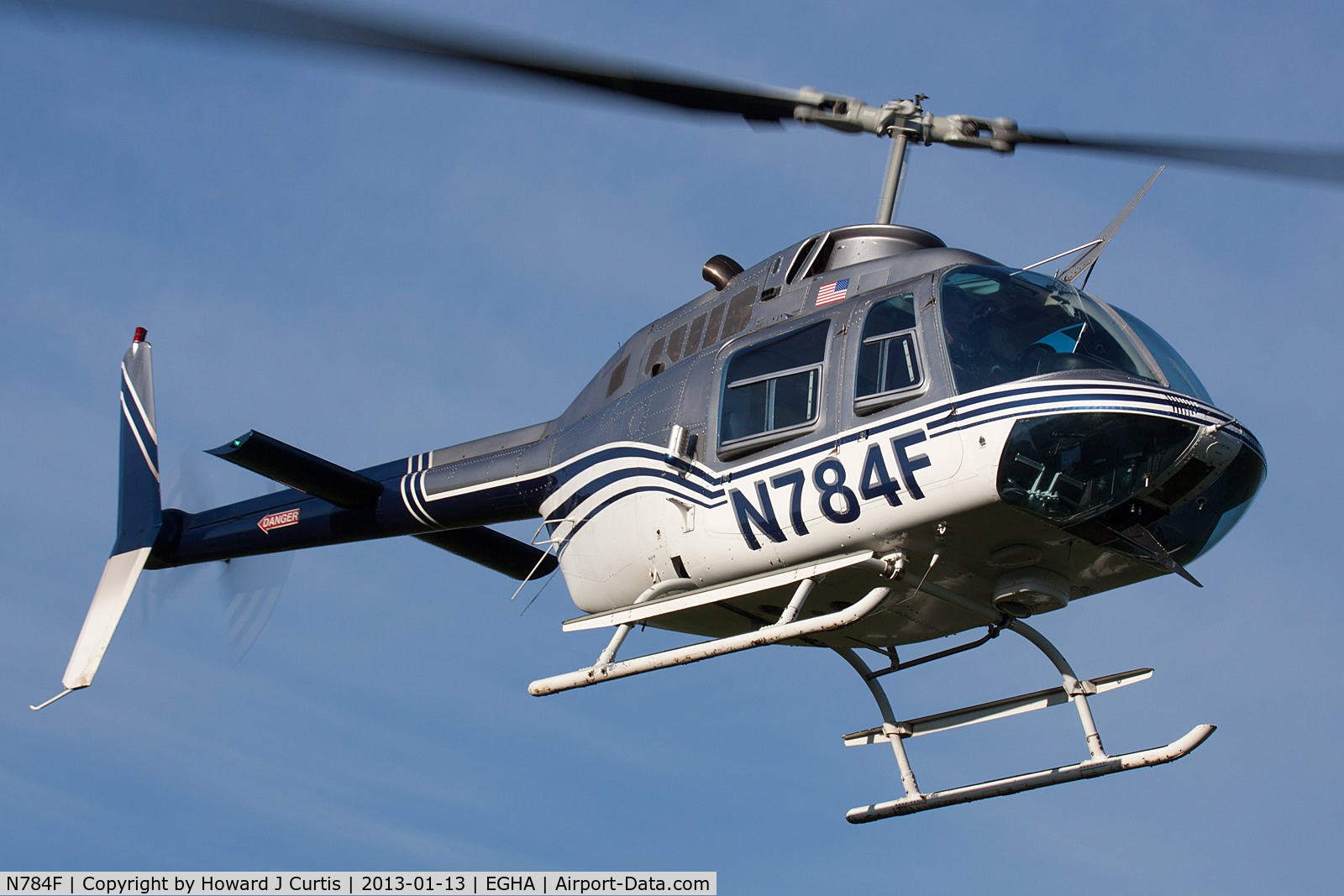 N784F, Bell 206B JetRanger C/N 2508, Coming in to land.