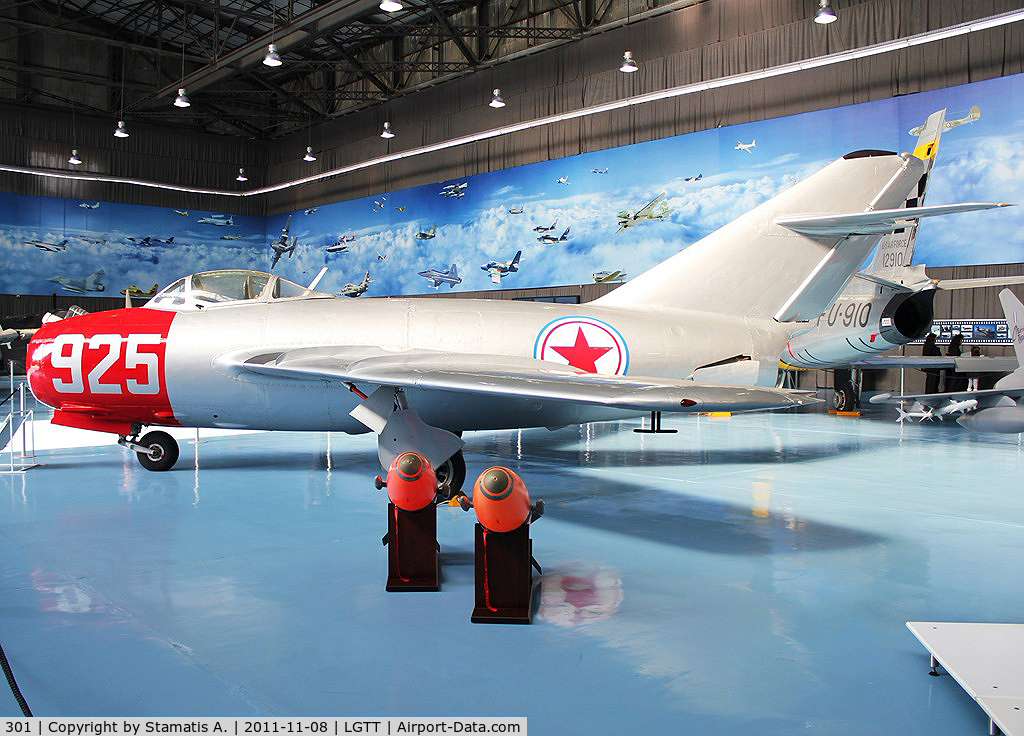 301, Mikoyan-Gurevich MiG-15UTI C/N 1A3501, (Lim-2Rbis) preserved in fake North Korean AF colors as '925'
HAF Museum