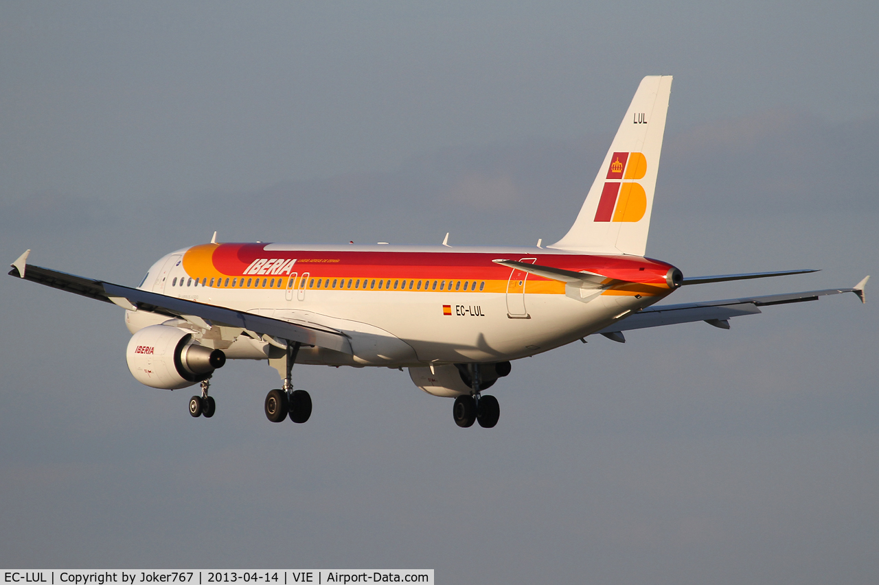 EC-LUL, 2013 Airbus A320-216 C/N 5486, Iberia