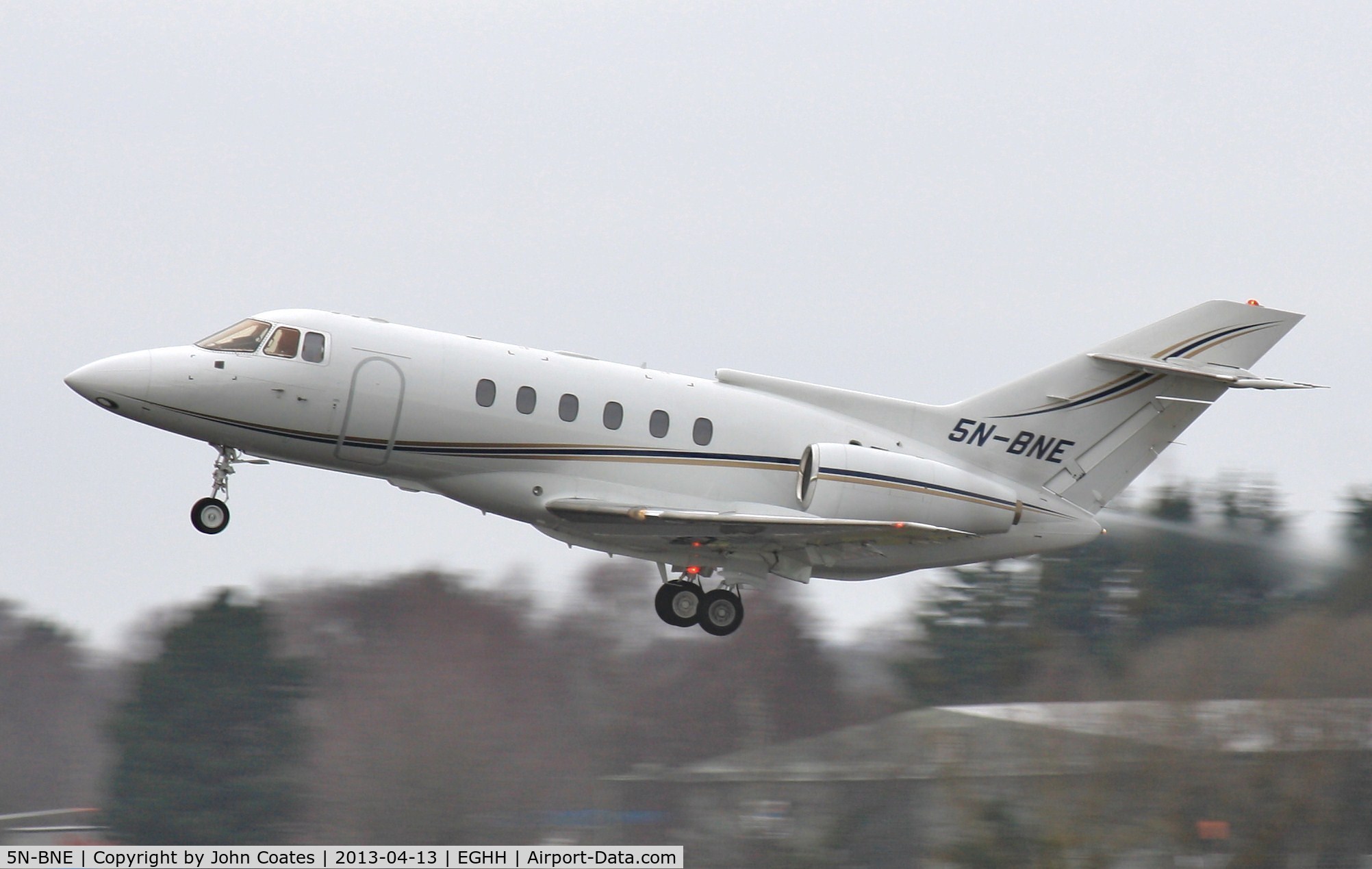 5N-BNE, Raytheon Hawker 800A C/N 258265, Departing JETS to Palma