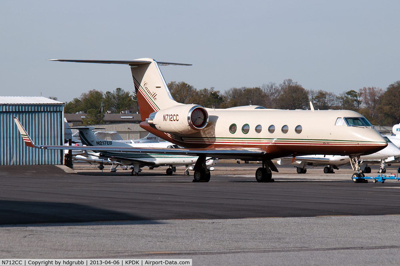 N712CC, 1987 Gulfstream Aerospace G-IV C/N 1028, Bill Cosby's G-IV parked at KPDK for the 2013 NBAA tournament.