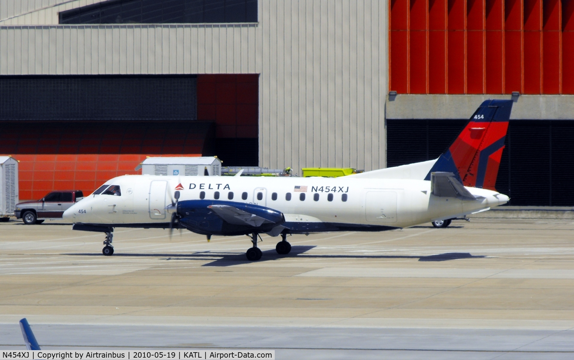 N454XJ, 1998 Saab 340B C/N 340B-454, Delta Connection, operated by Mesaba Airlines Saab 340.