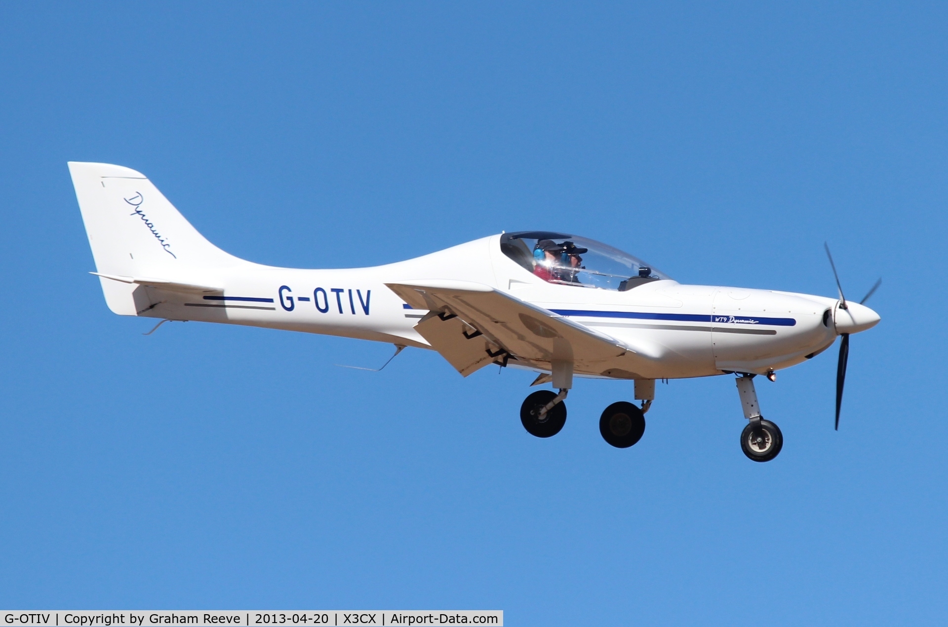 G-OTIV, 2007 Aerospool WT-9 Dynamic C/N DY194/2007, On final approach to land at Northrepps.
