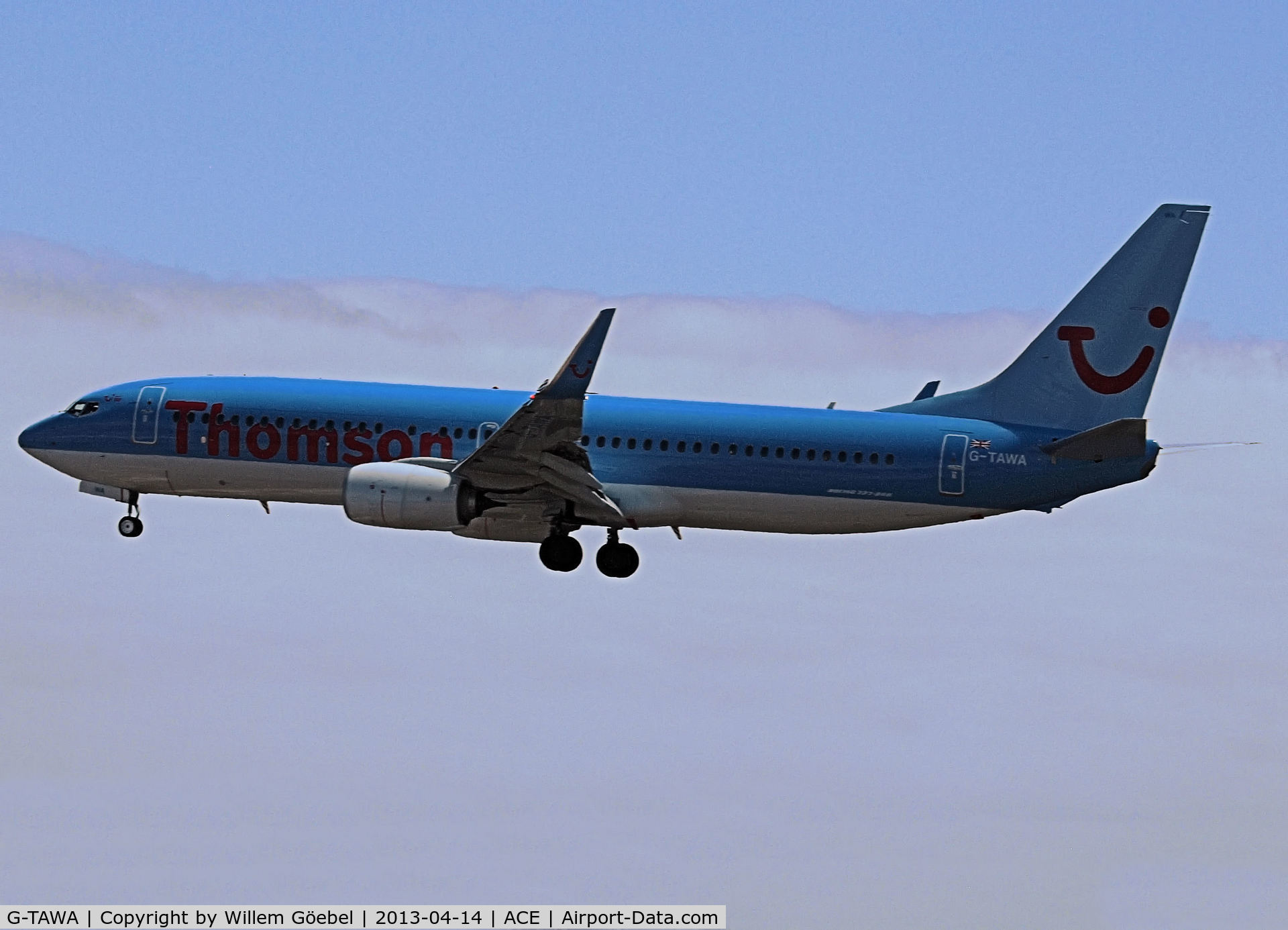 G-TAWA, 2012 Boeing 737-8K5 C/N 37264, Landing on Airport of Lanzarote