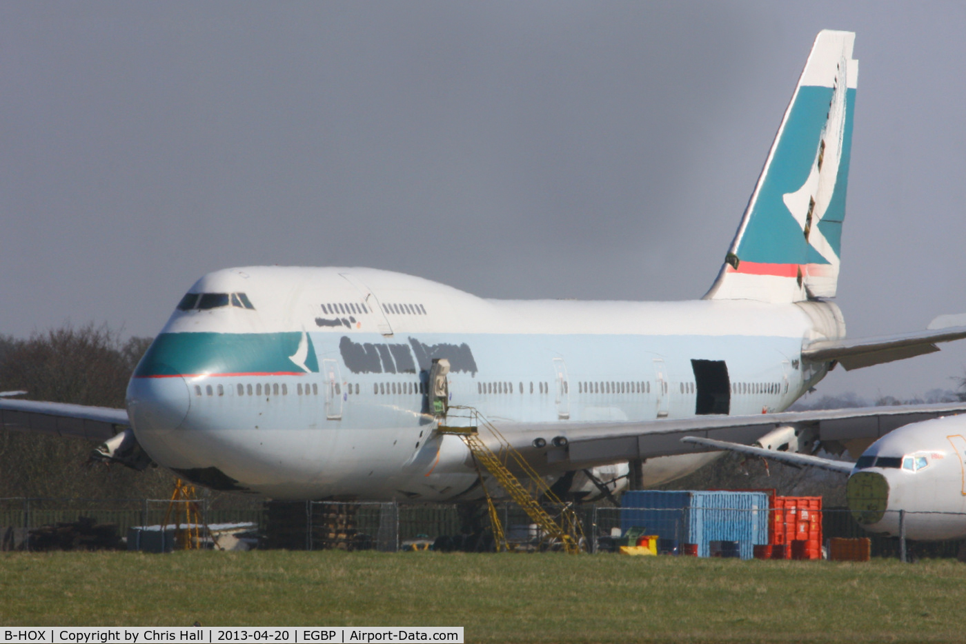 B-HOX, 1991 Boeing 747-467 C/N 24955, now in the scrapping area at Kemble