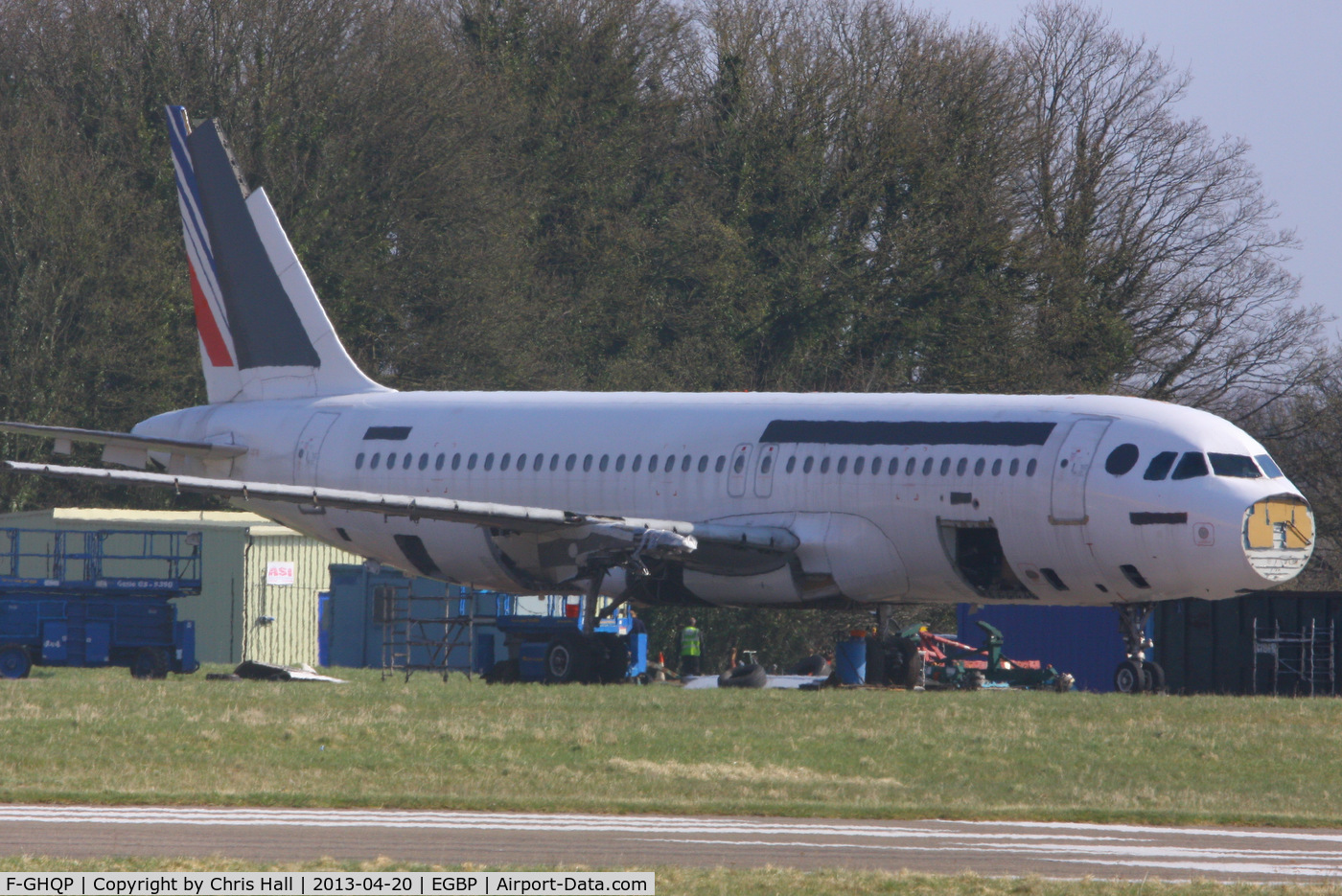 F-GHQP, 1992 Airbus A320-211 C/N 337, now in the scrapping area at Kemble