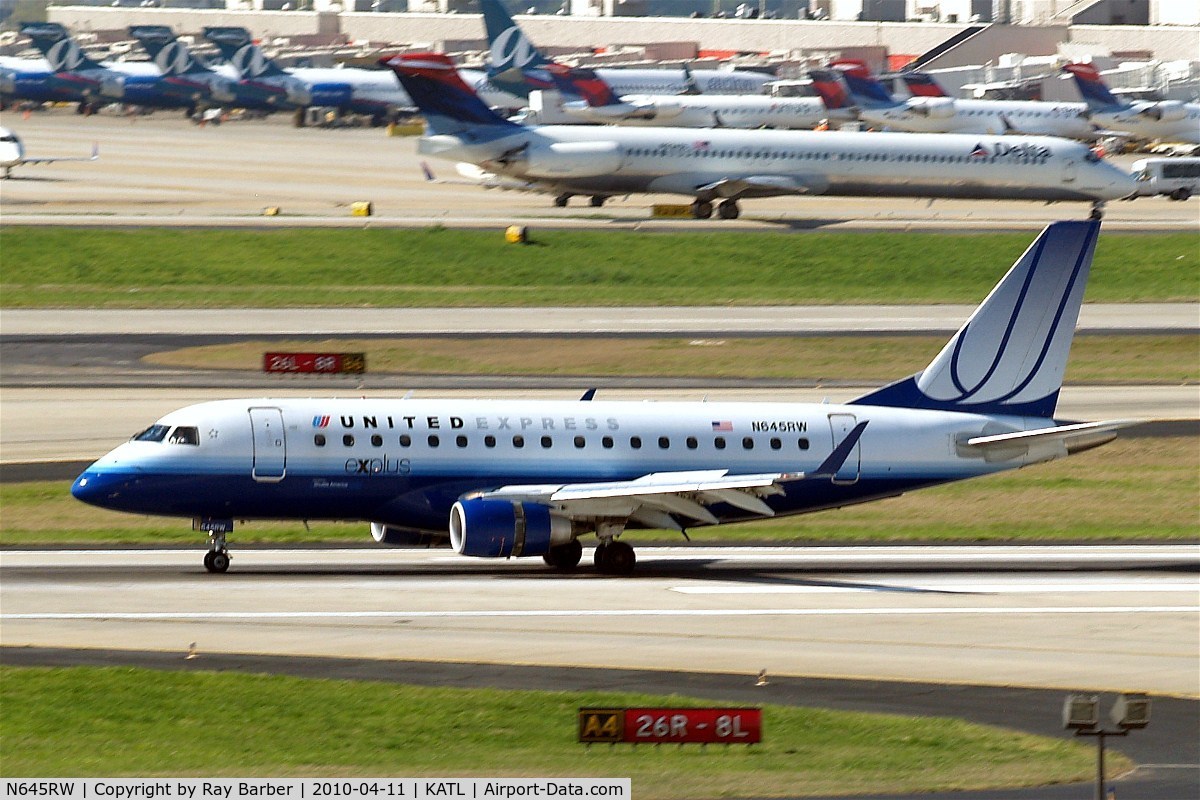 N645RW, 2005 Embraer 170SE (ERJ-170-100SE) C/N 17000064, Embraer Emb-170-100SE [17000064] (United Express) Atlanta-Hartsfield~N 11/04/2010. Just landed reverse thruster applied.