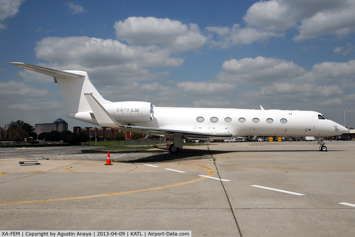 XA-FEM, 2010 Gulfstream Aerospace GV-SP (G550) C/N 5281, Parked on the Landmark Aviation ramp.