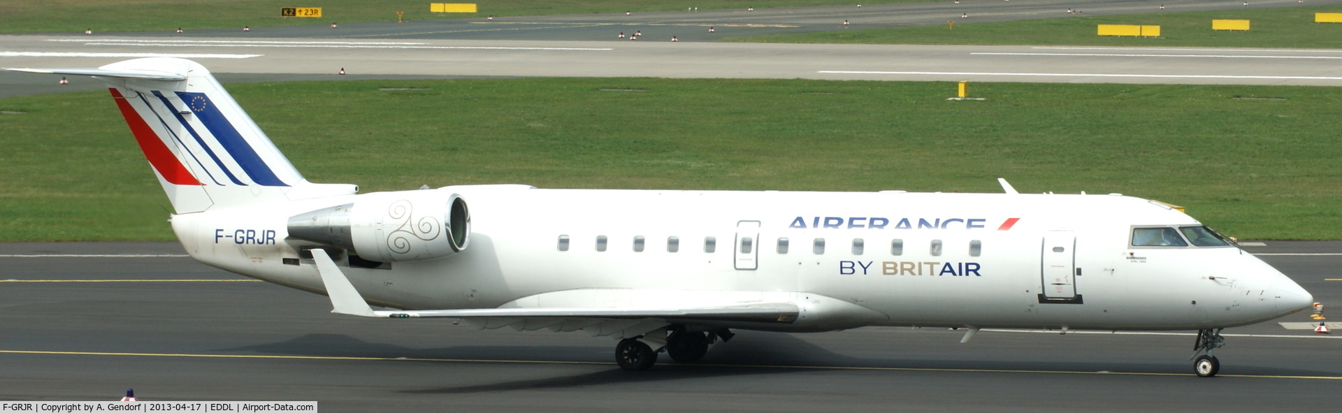 F-GRJR, 2000 Canadair CRJ-100ER (CL-600-2B19) C/N 7375, Brit Air (Air France cs.), seen here on the Taxiway M at Düsseldorf Int´l (EDDL)