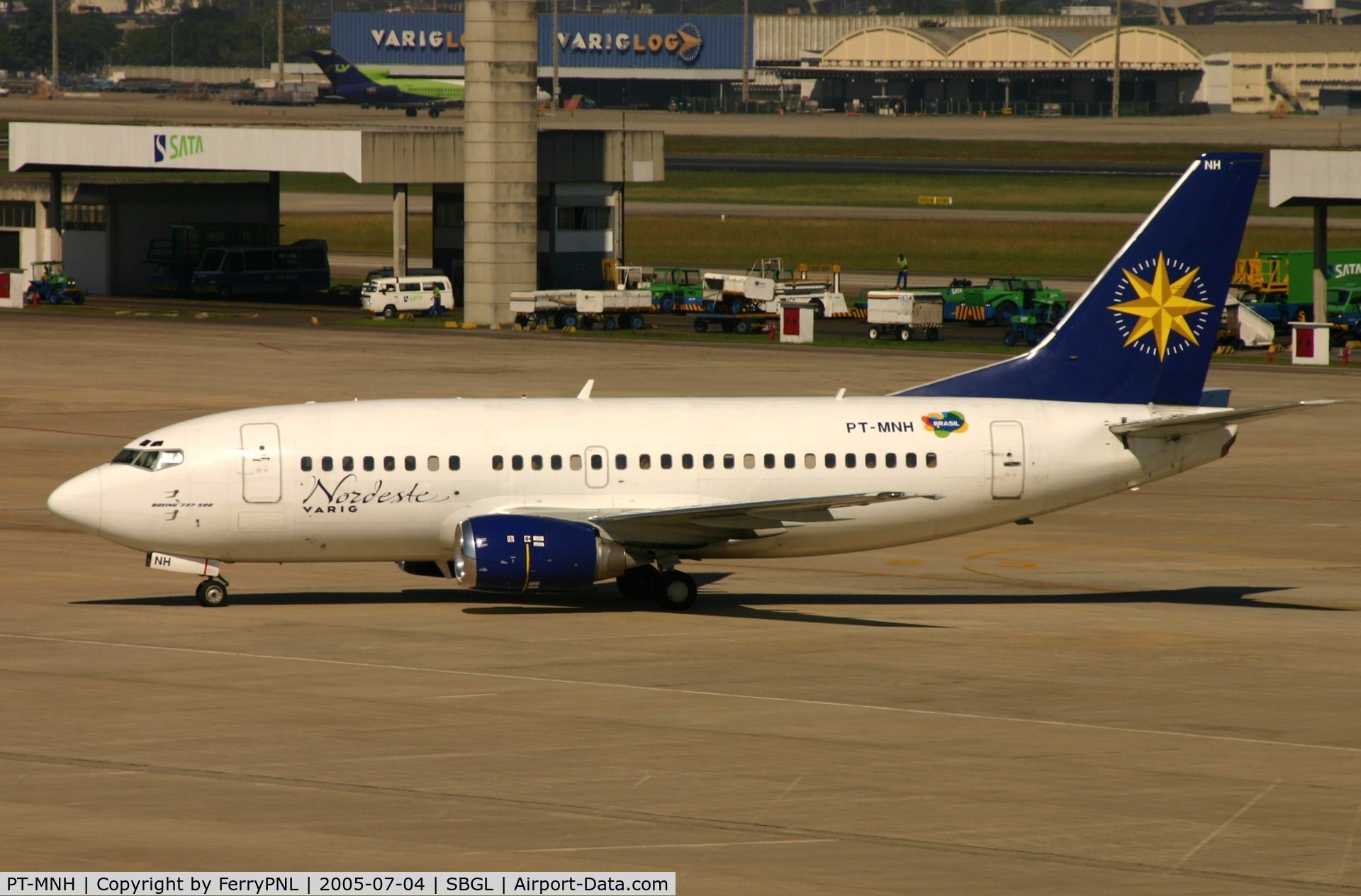 PT-MNH, 1992 Boeing 737-5Y0 C/N 26067, Nordeste B735 taxiing in