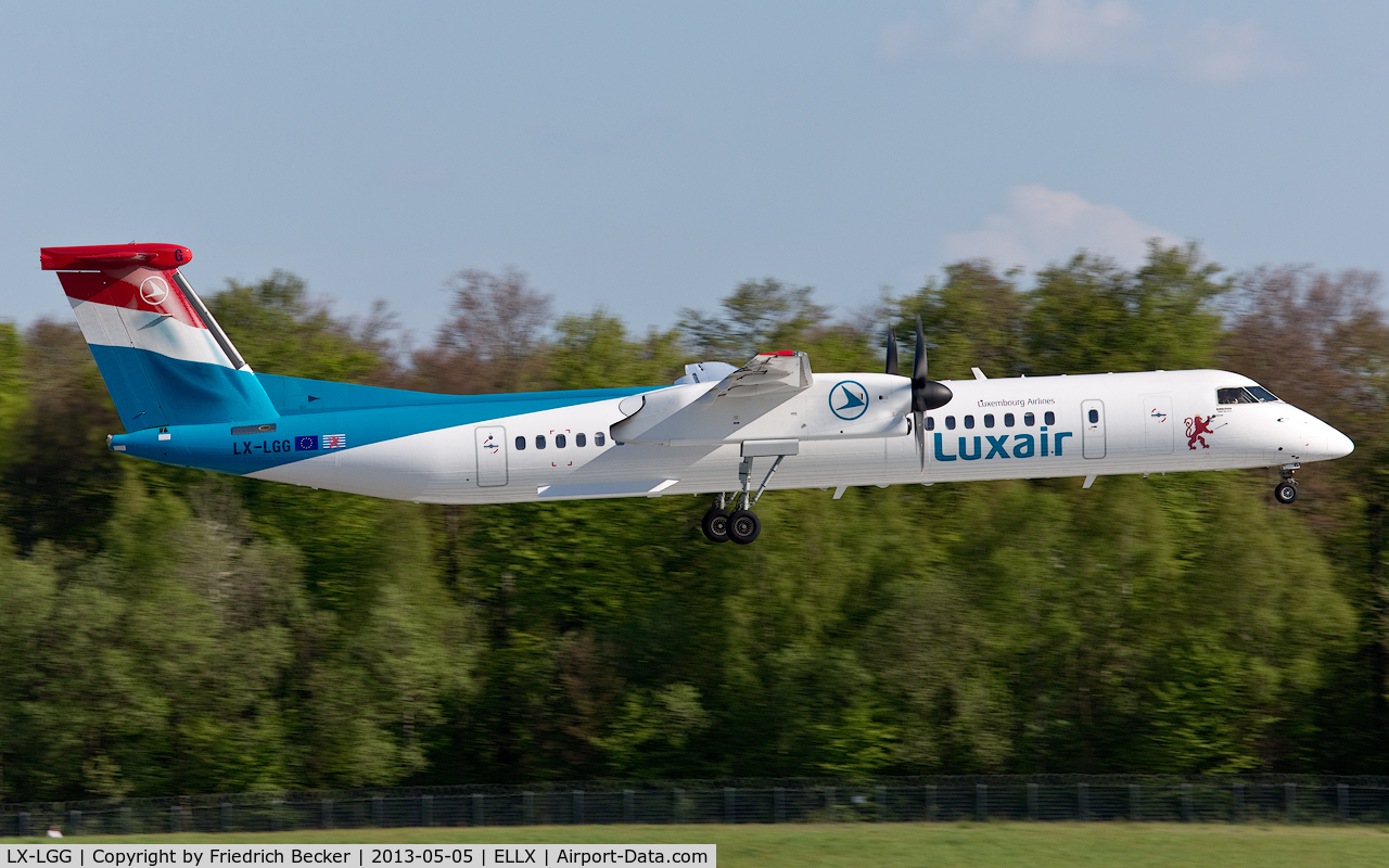 LX-LGG, 2012 Bombardier DHC-8-402Q Dash 8 Dash 8 C/N 4418, on final RW24