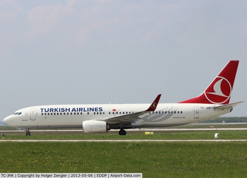 TC-JHK, 2011 Boeing 737-8F2 C/N 40975, By the way: Yesilkoy means Green Village...