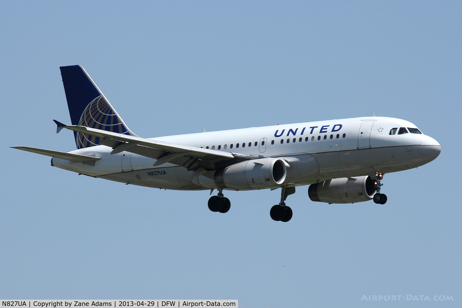 N827UA, 1999 Airbus A319-131 C/N 1022, United Airlines landing at DFW Airport