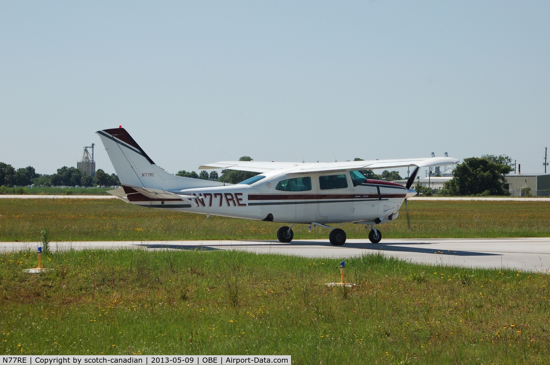 N77RE, Cessna 210N Centurion C/N 21063241, Cessna 210N, N77RE, at Okeechobee County Airport, Okeechobee, FL