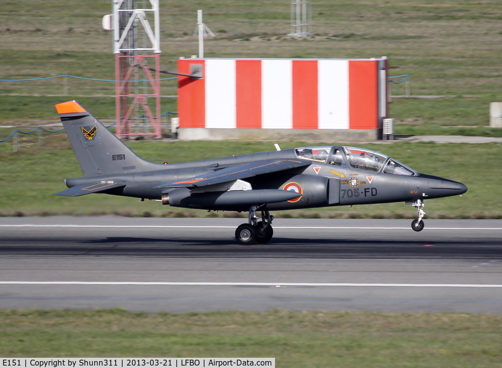 E151, Dassault-Dornier Alpha Jet E C/N E151, Landing rwy 14R for exercices and then take off...