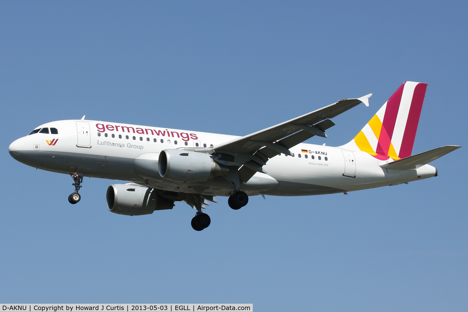 D-AKNU, 2005 Airbus A319-112 C/N 2628, Germanwings (new colours), on approach to runway 27L.