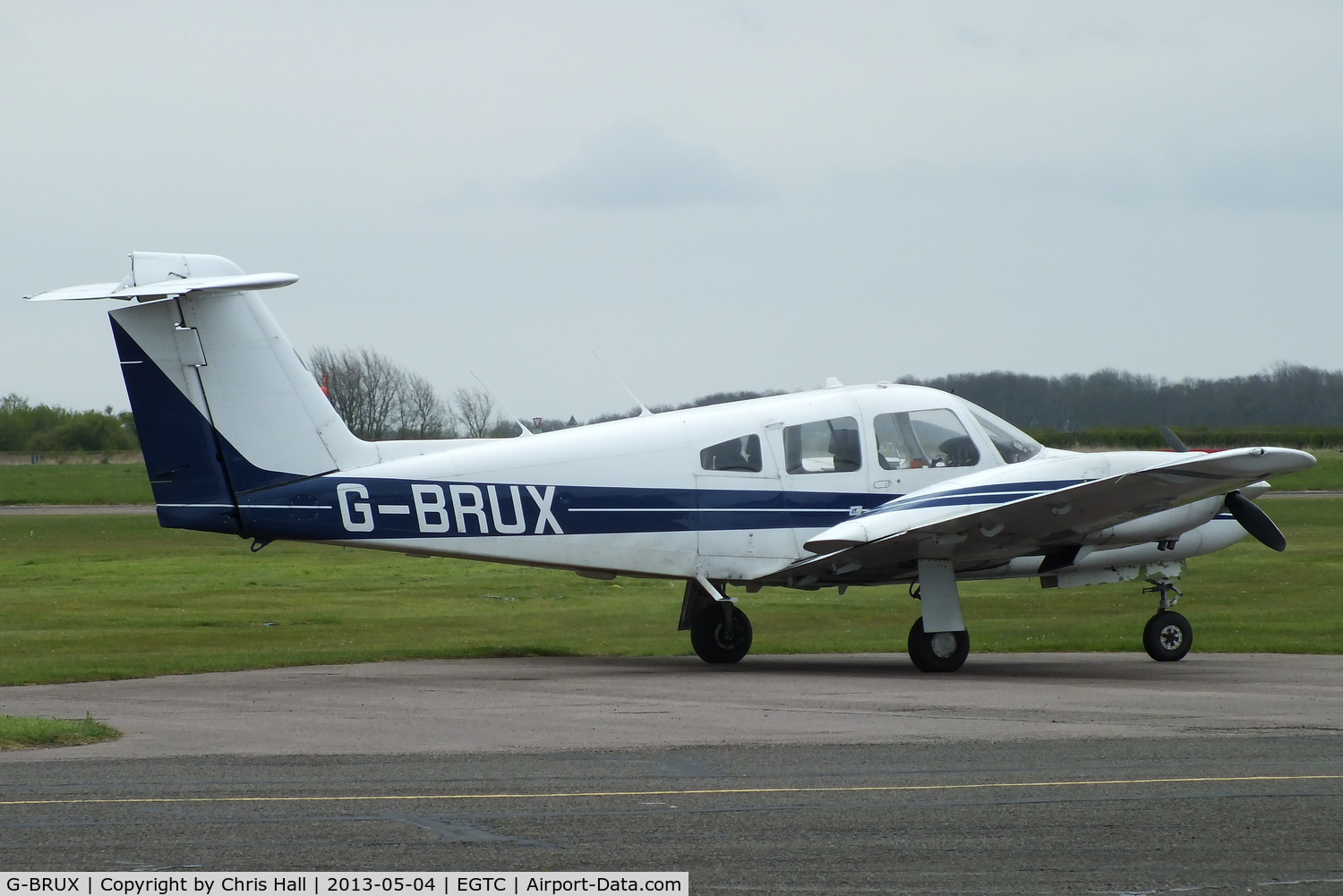 G-BRUX, 1978 Piper PA-44-180 Seminole C/N 44-7995151, privately owned