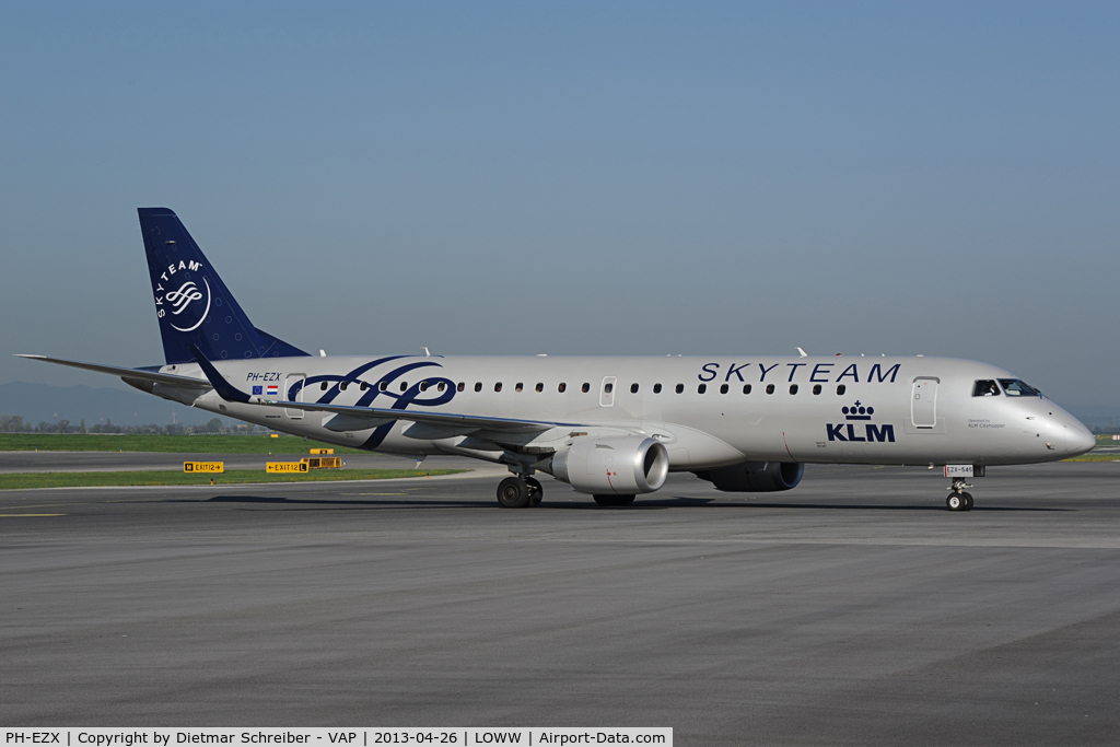 PH-EZX, 2012 Embraer 190LR (ERJ-190-100LR) C/N 19000545, KLM Embraer 190