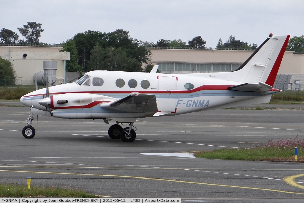 F-GNMA, Beech C90A King Air C/N LJ-1299, SAS Francisair (Oyonnair)