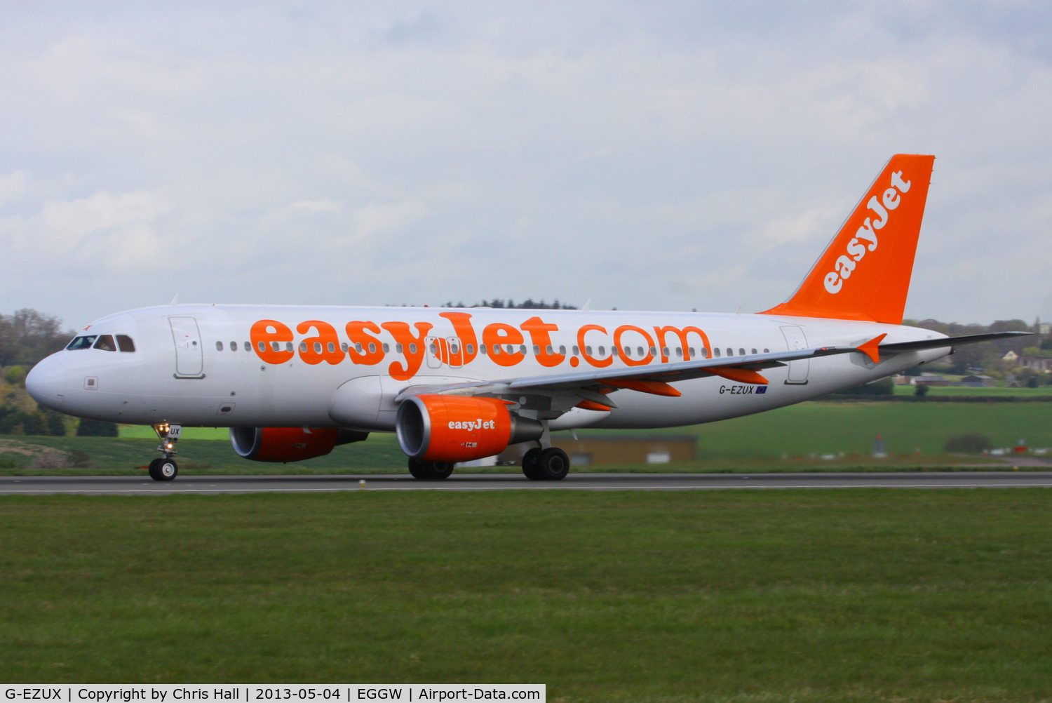 G-EZUX, 2012 Airbus A320-214 C/N 5138, easyJet