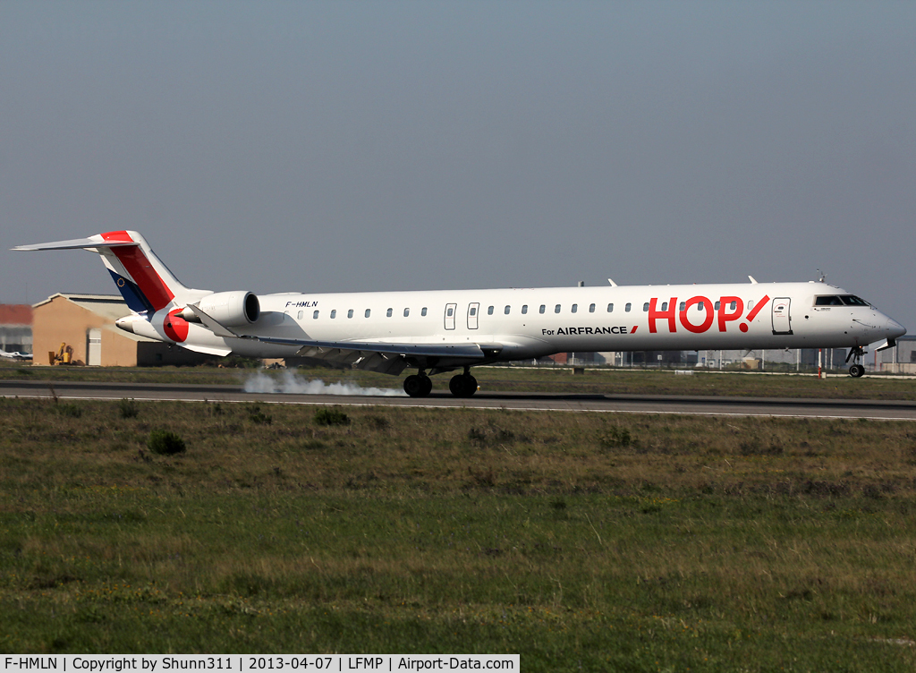 F-HMLN, 2012 Bombardier CRJ-1000EL NG (CL-600-2E25) C/N 19024, Landing rwy 31R in his new corporate livery...