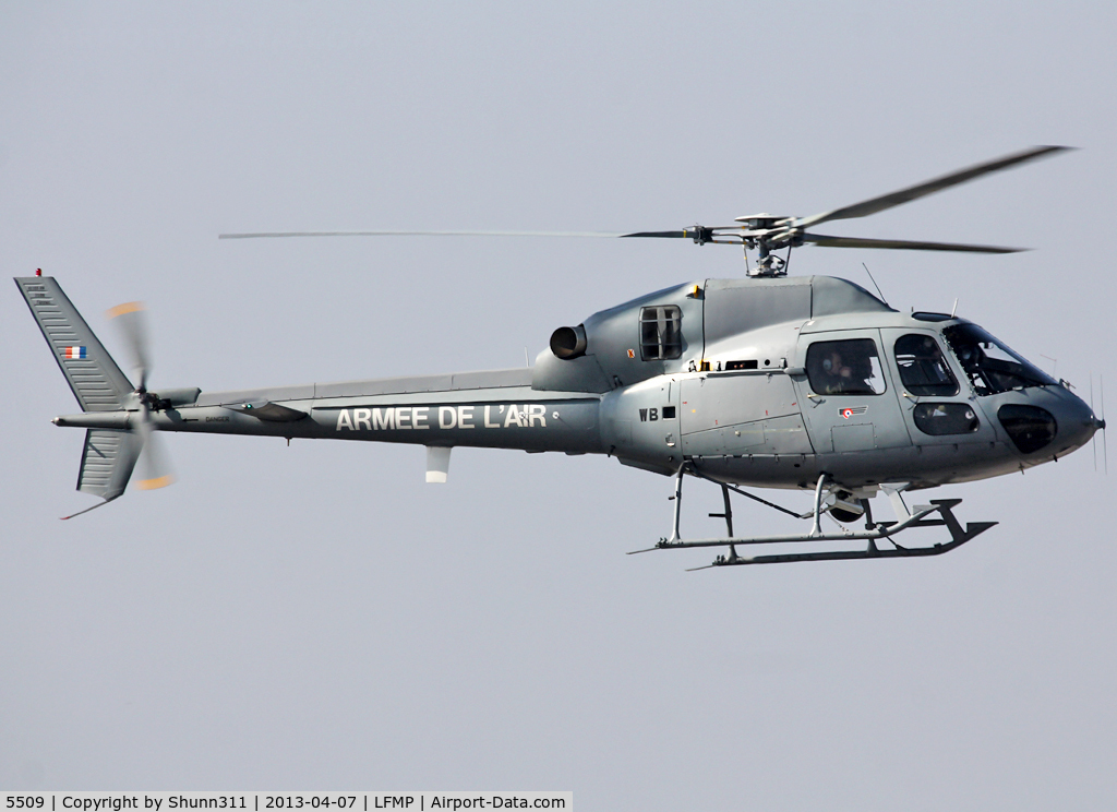 5509, Aérospatiale AS-555AN Fennec C/N 5509, Arriving to the Airport for refuelling...